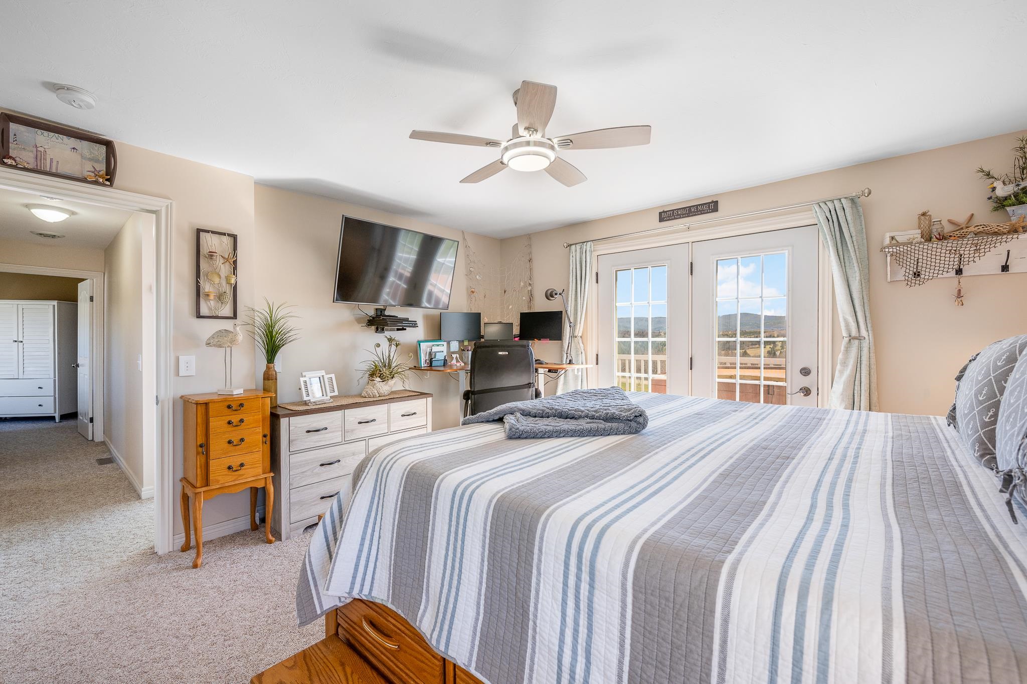 794 Reed Rd, Colebrook, NH 03576