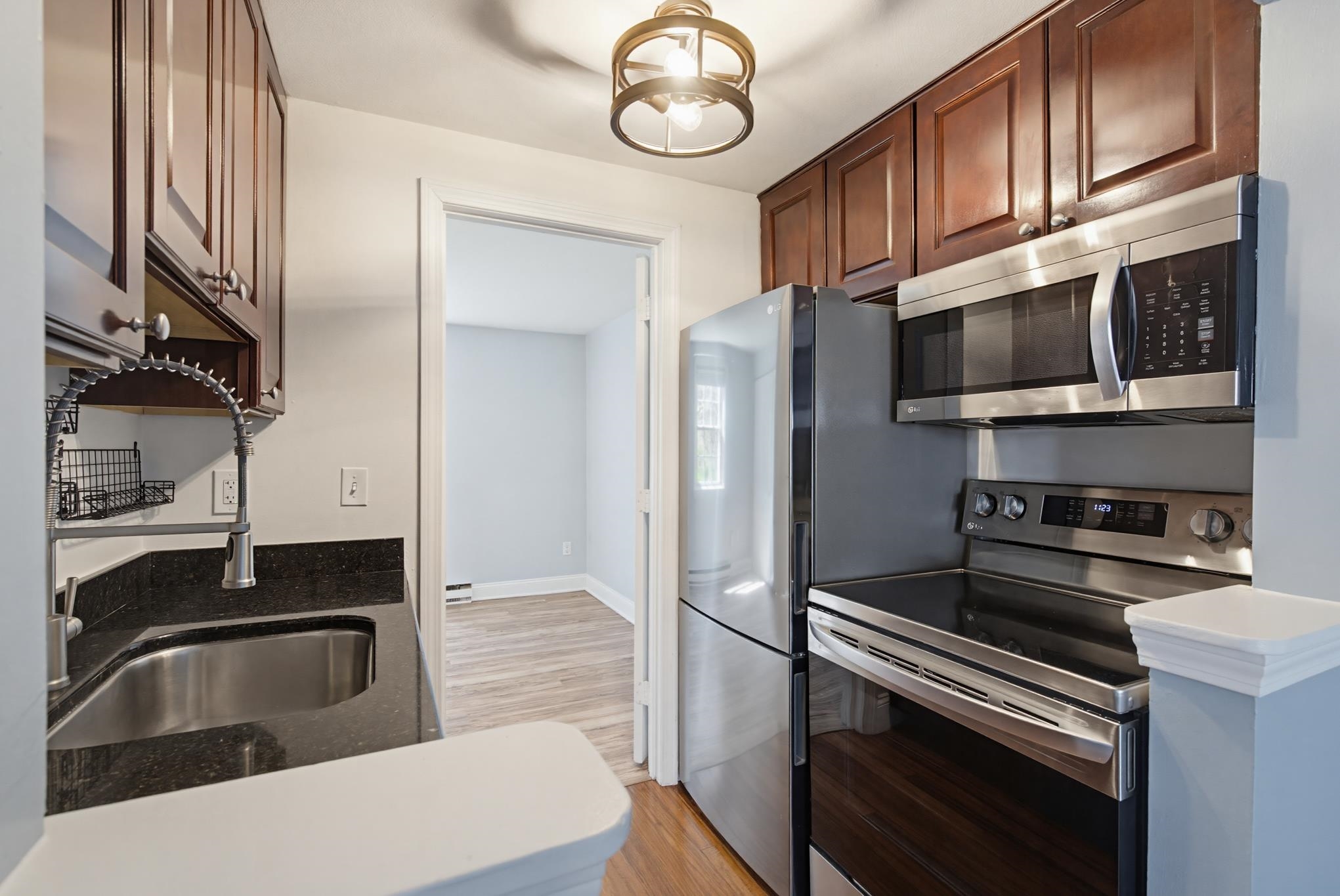 93 Henry Law #43 Ave, Dover, NH 03820