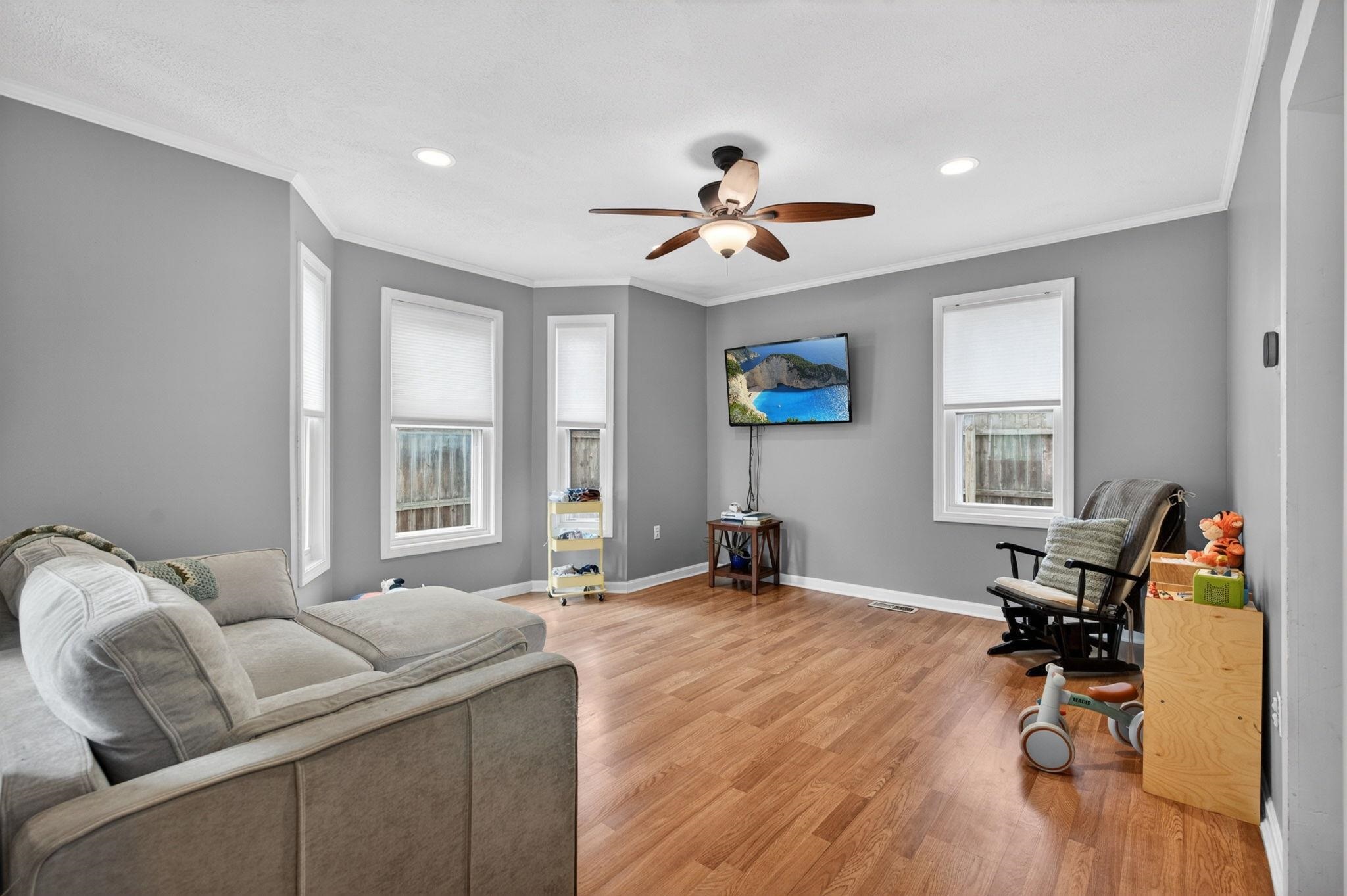 16 Artillery Ln, Nashua, NH 03064