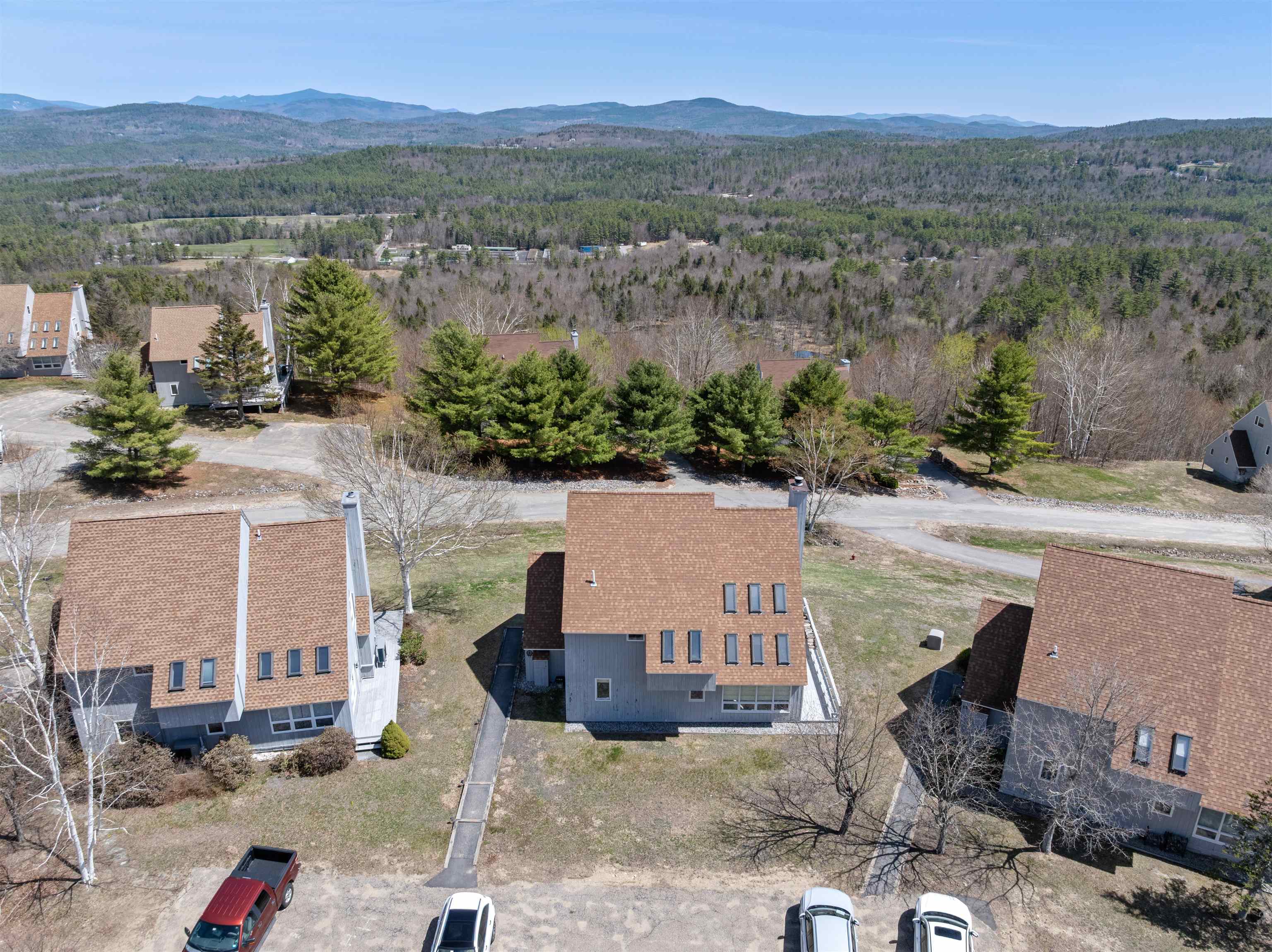 11 Rockys Point Rd, Plymouth, NH 03264