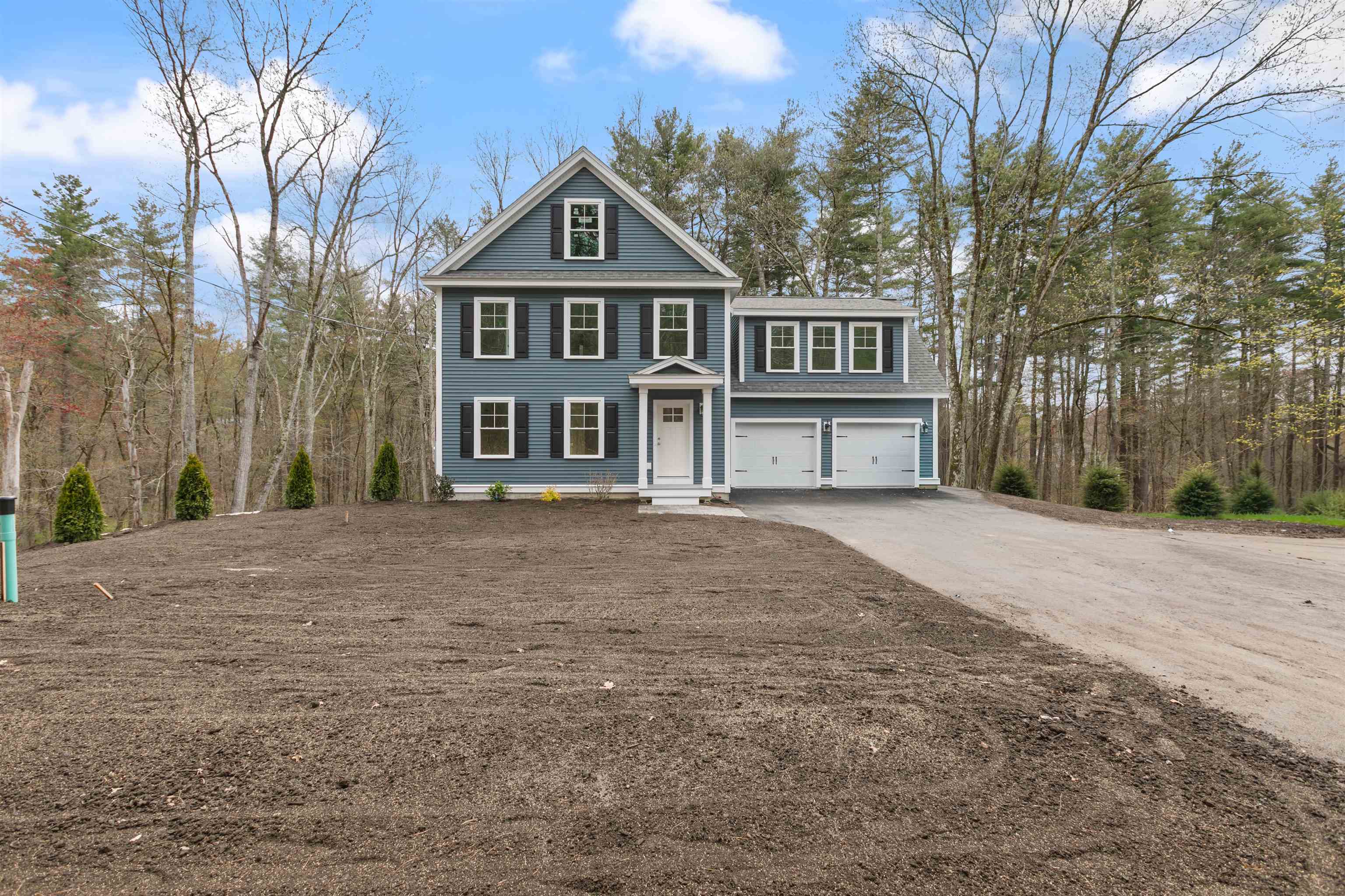 1152 Bridge St, Pelham, NH 03076