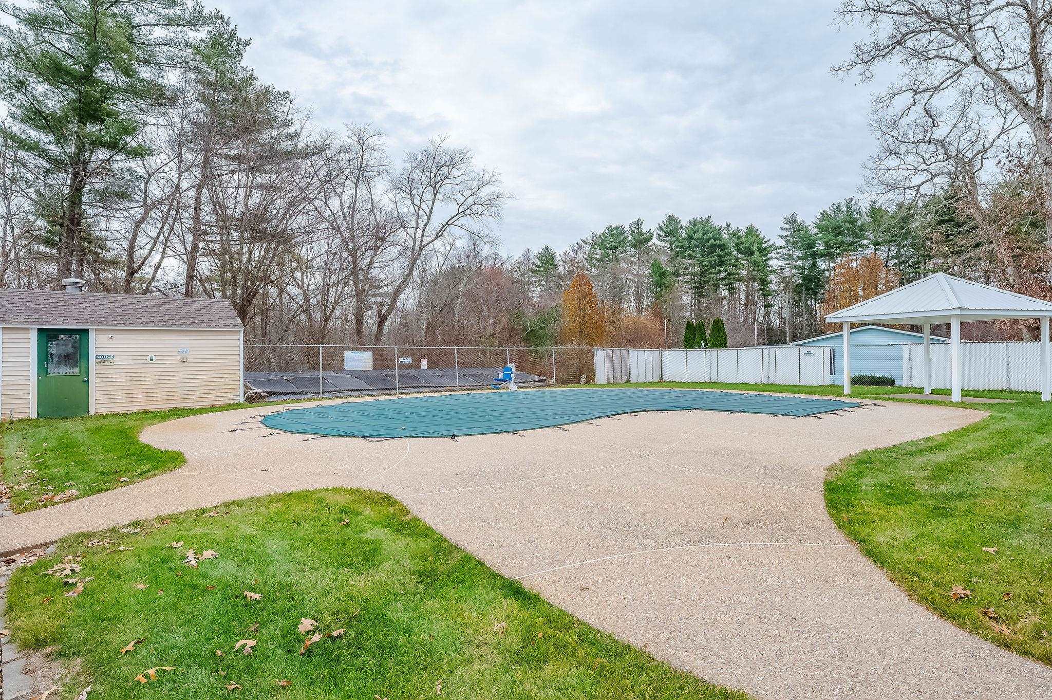 31 Meredith Dr, Hampstead, NH 03841