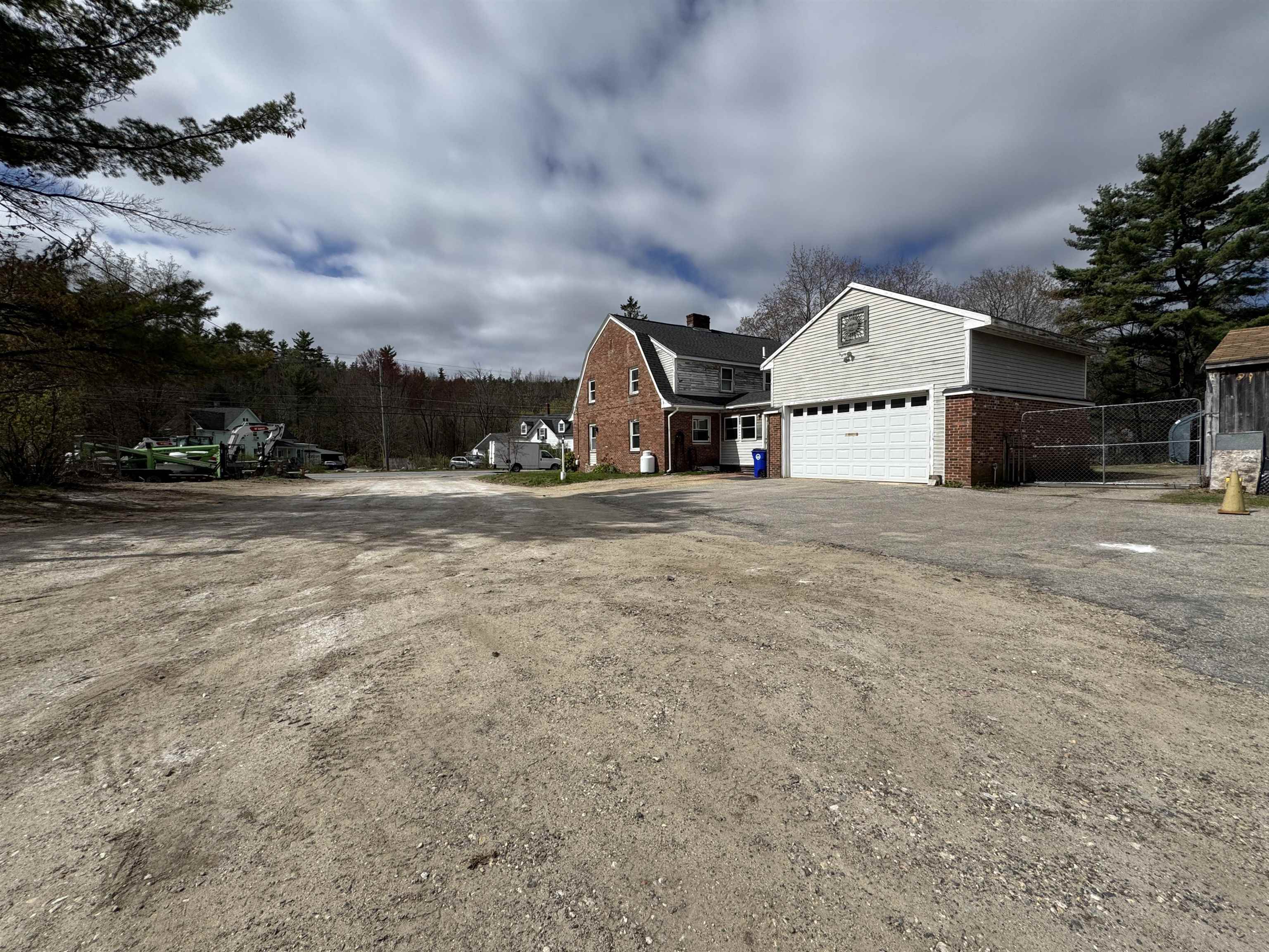 265 Mast Rd, Goffstown, NH 03045