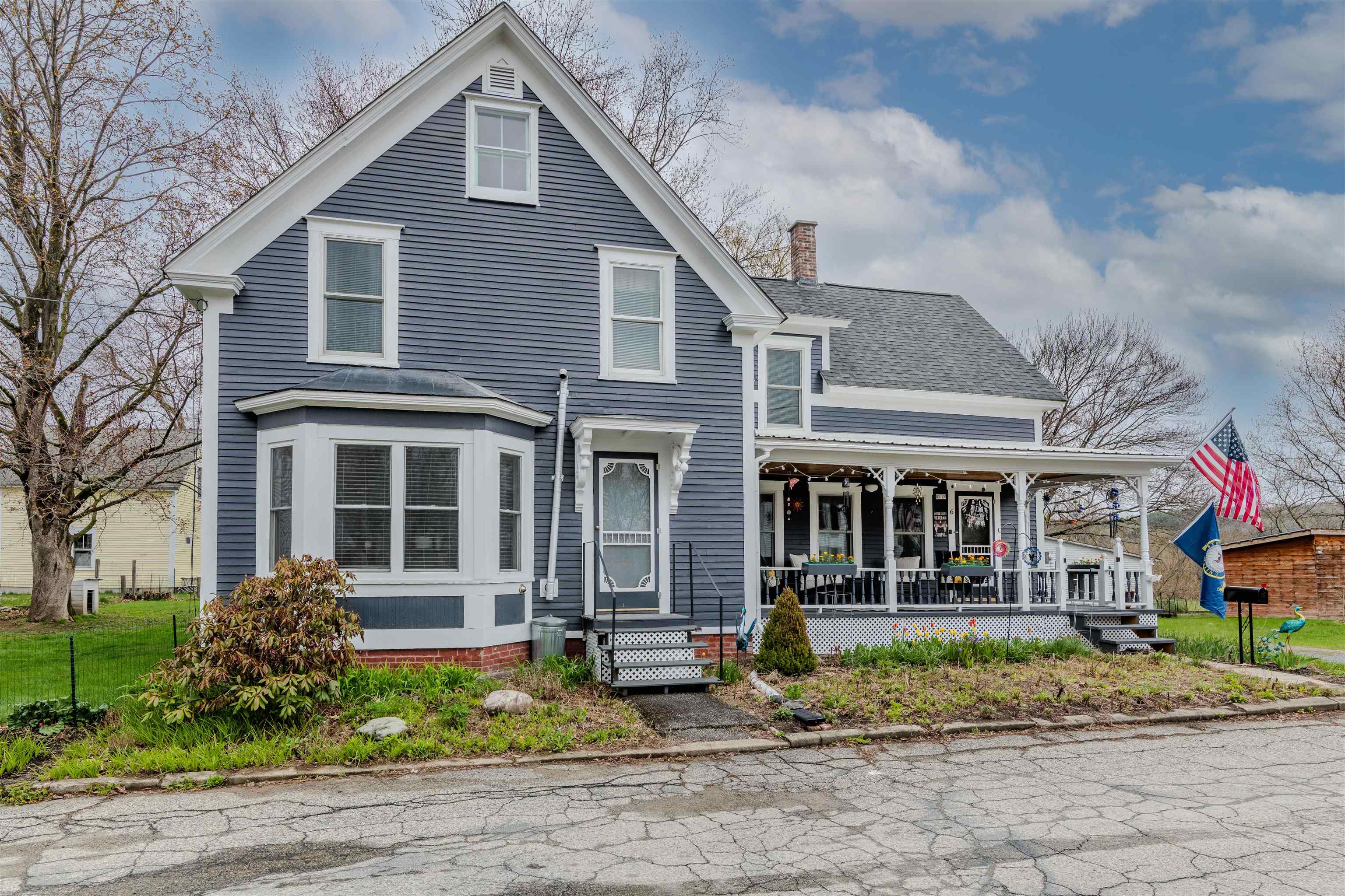 6 Cromwell Dr, Haverhill, NH 03785
