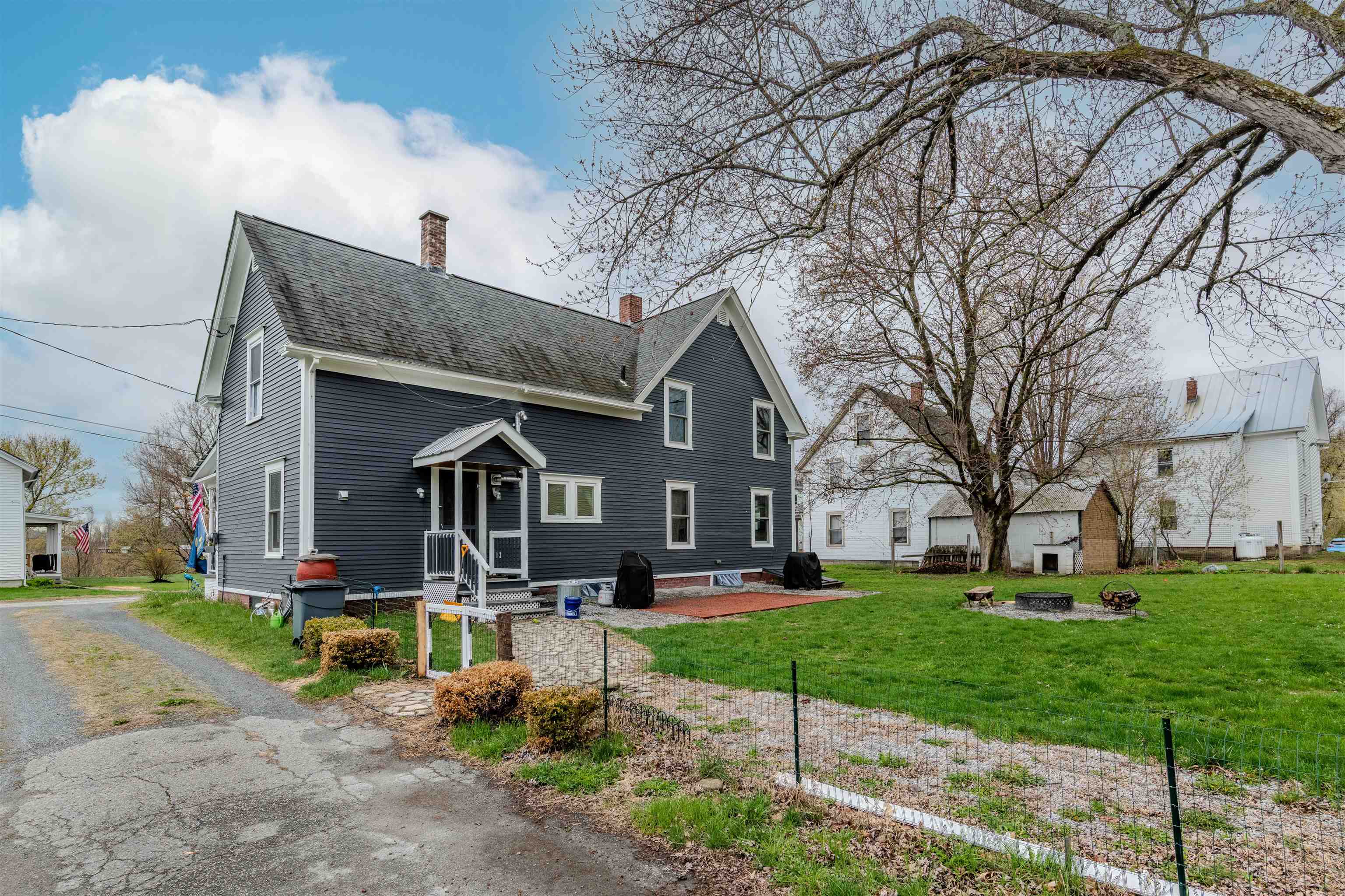 6 Cromwell Dr, Haverhill, NH 03785