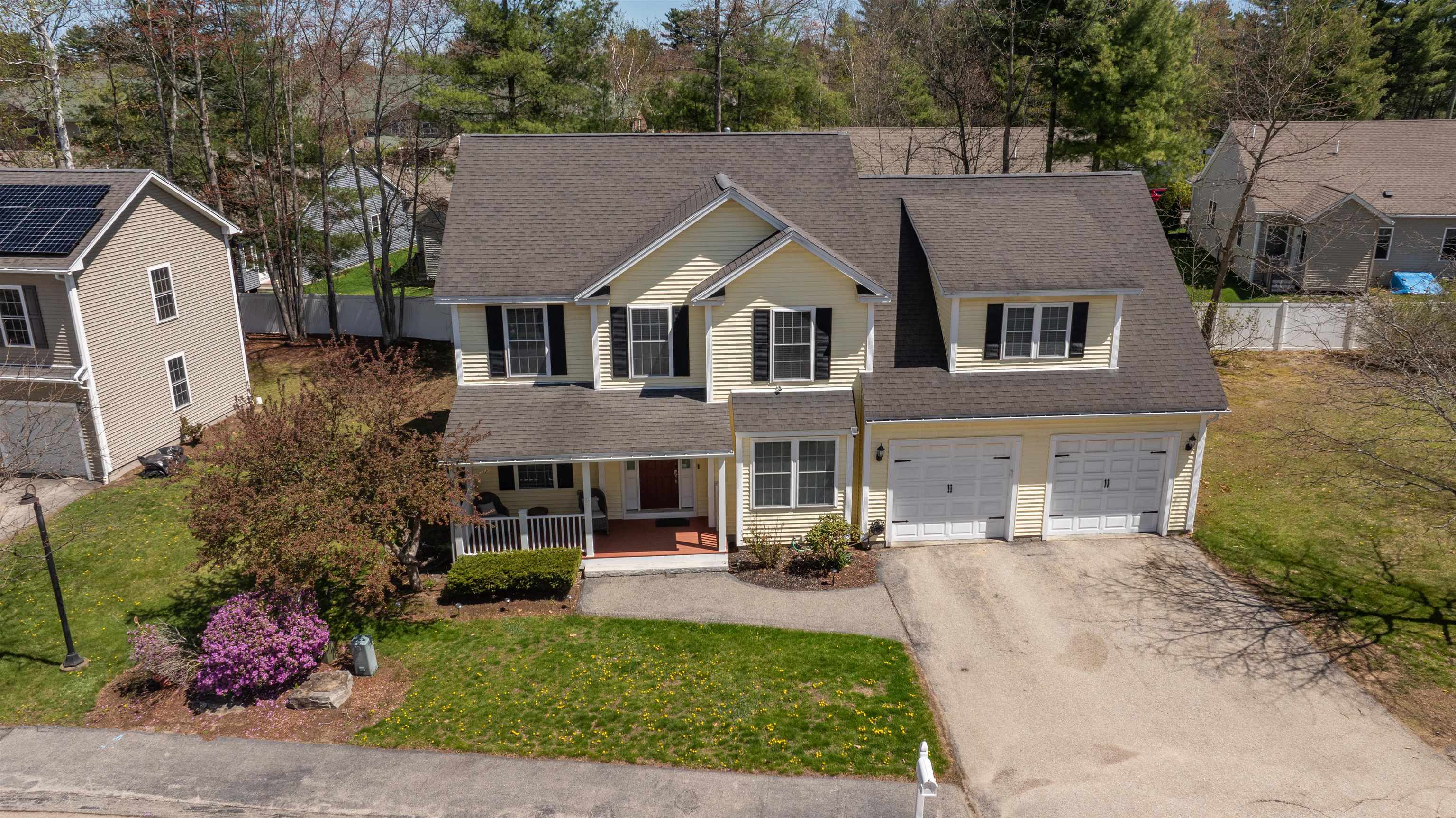 2 Lowther Pl, Nashua, NH 03062