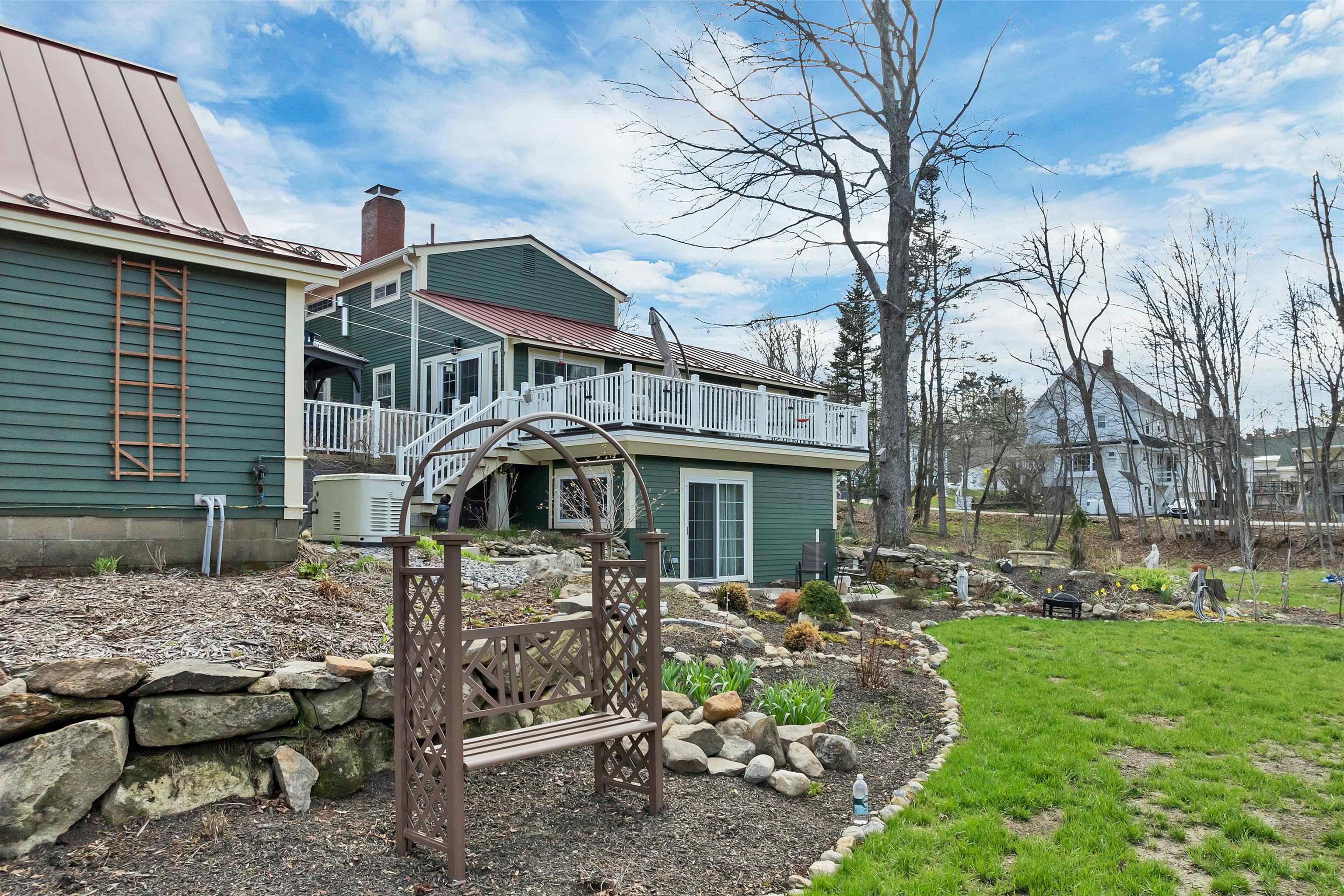60 Highland St, Plymouth, NH 03264