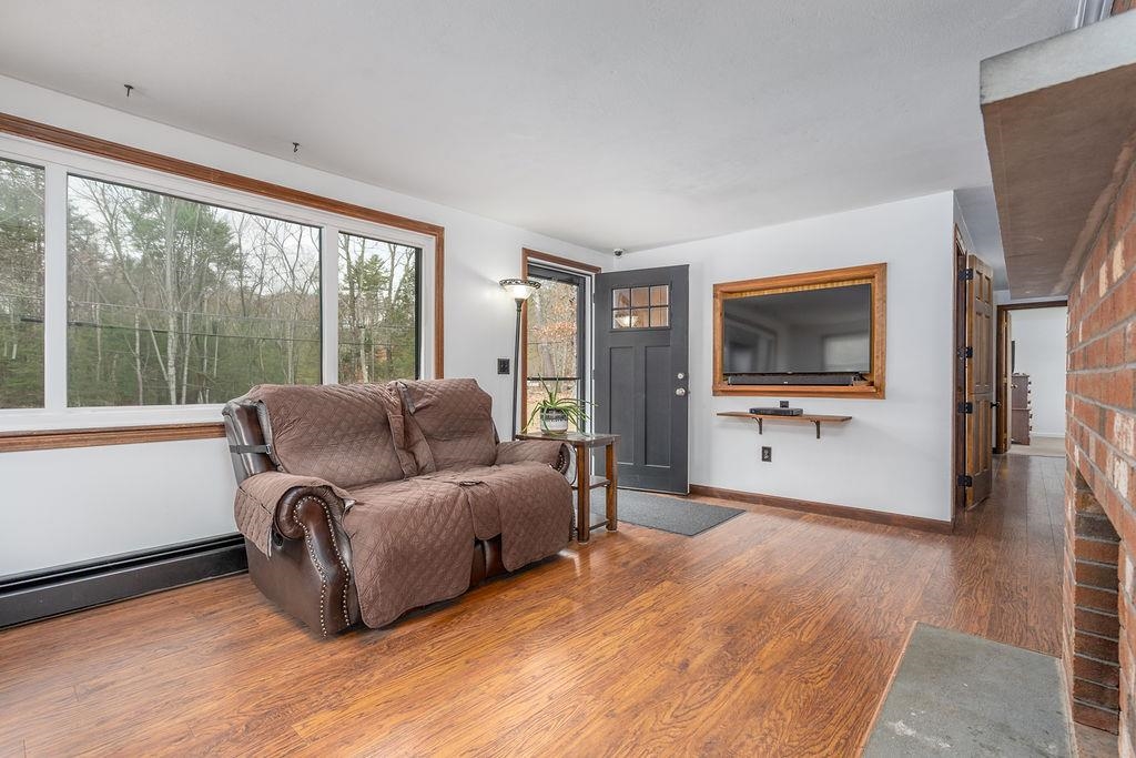 2 Mccrillis Rd, Nottingham, NH 03290