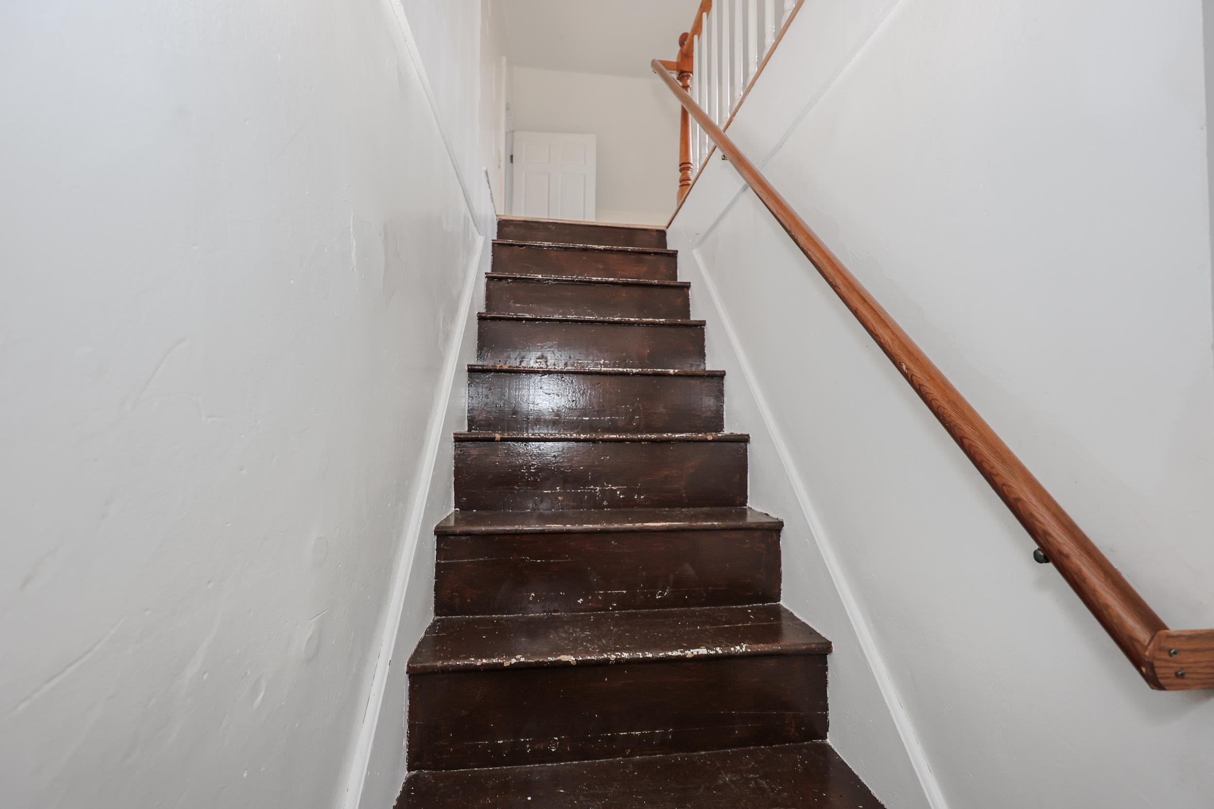 14 Chestnut St, Pittsfield, NH 03263