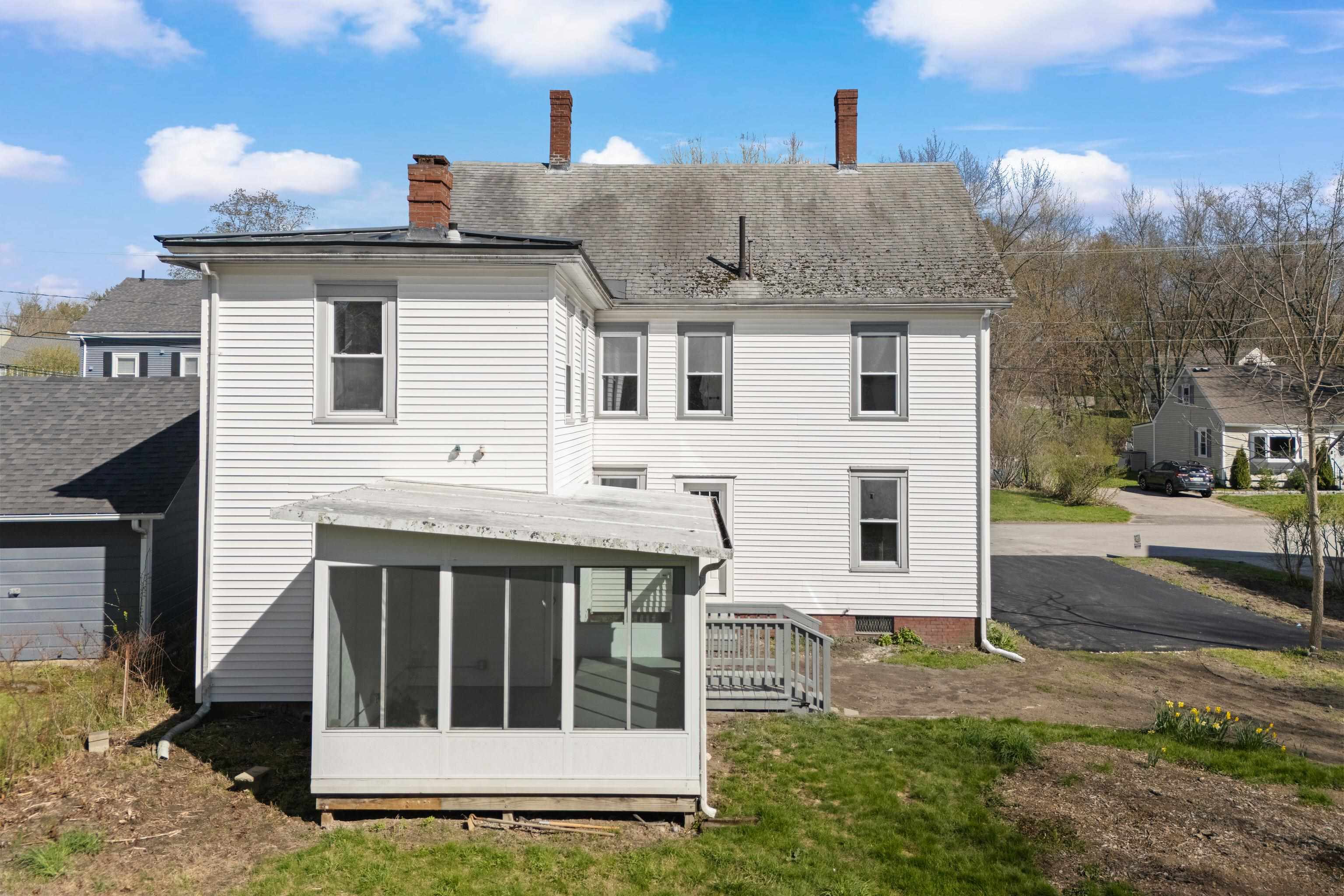 3 Niles St, Dover, NH 03820