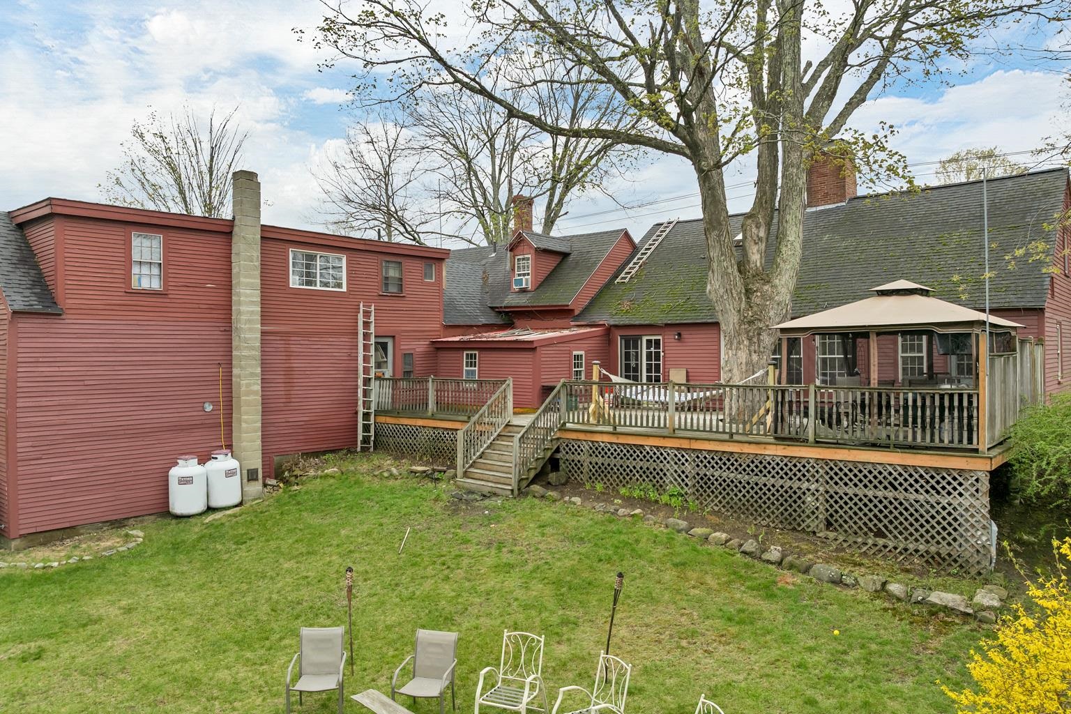 42 Gilford Ave, Laconia, NH 03246