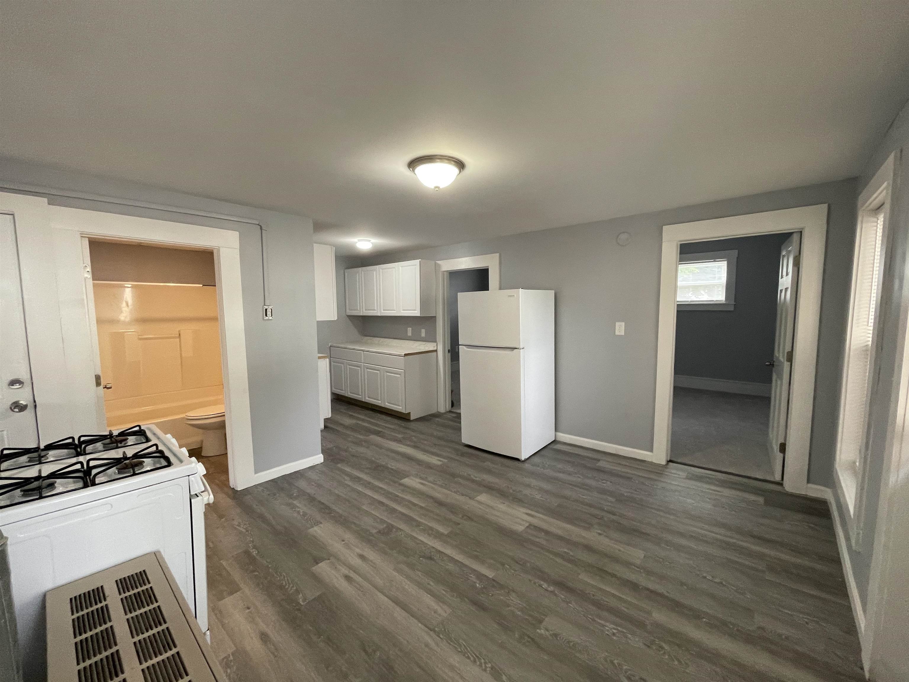 412 Manchester St, Manchester, NH 03103