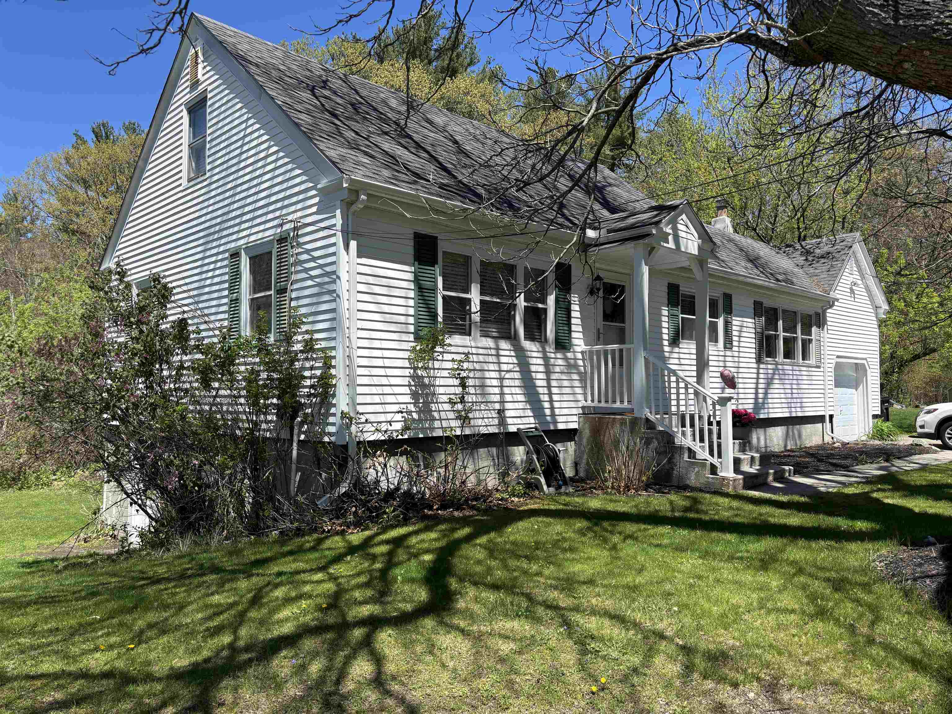 23 Jericho Rd, Pelham, NH 03076-3613