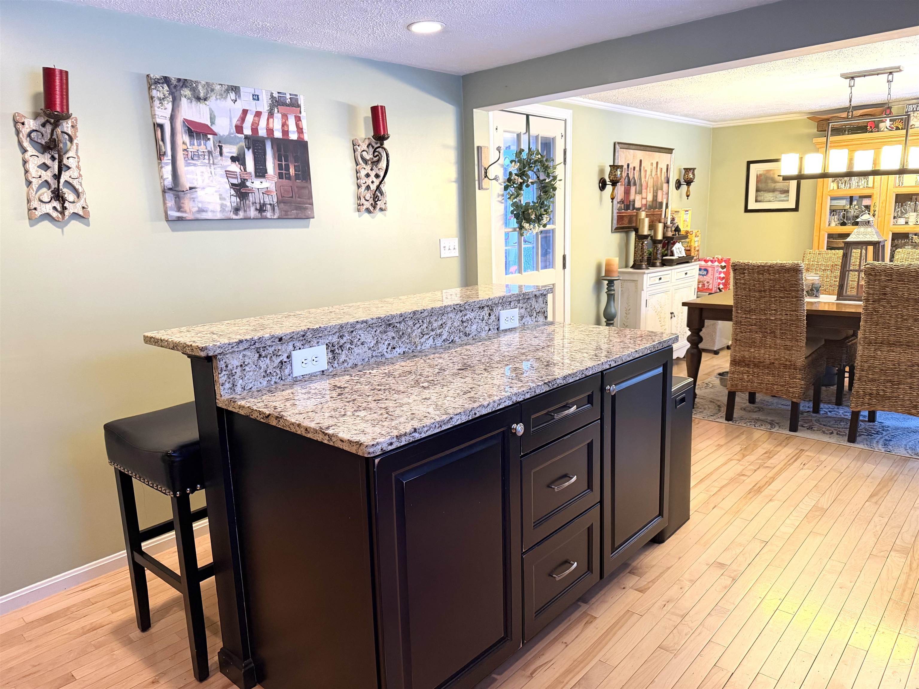 23 Jericho Rd, Pelham, NH 03076-3613