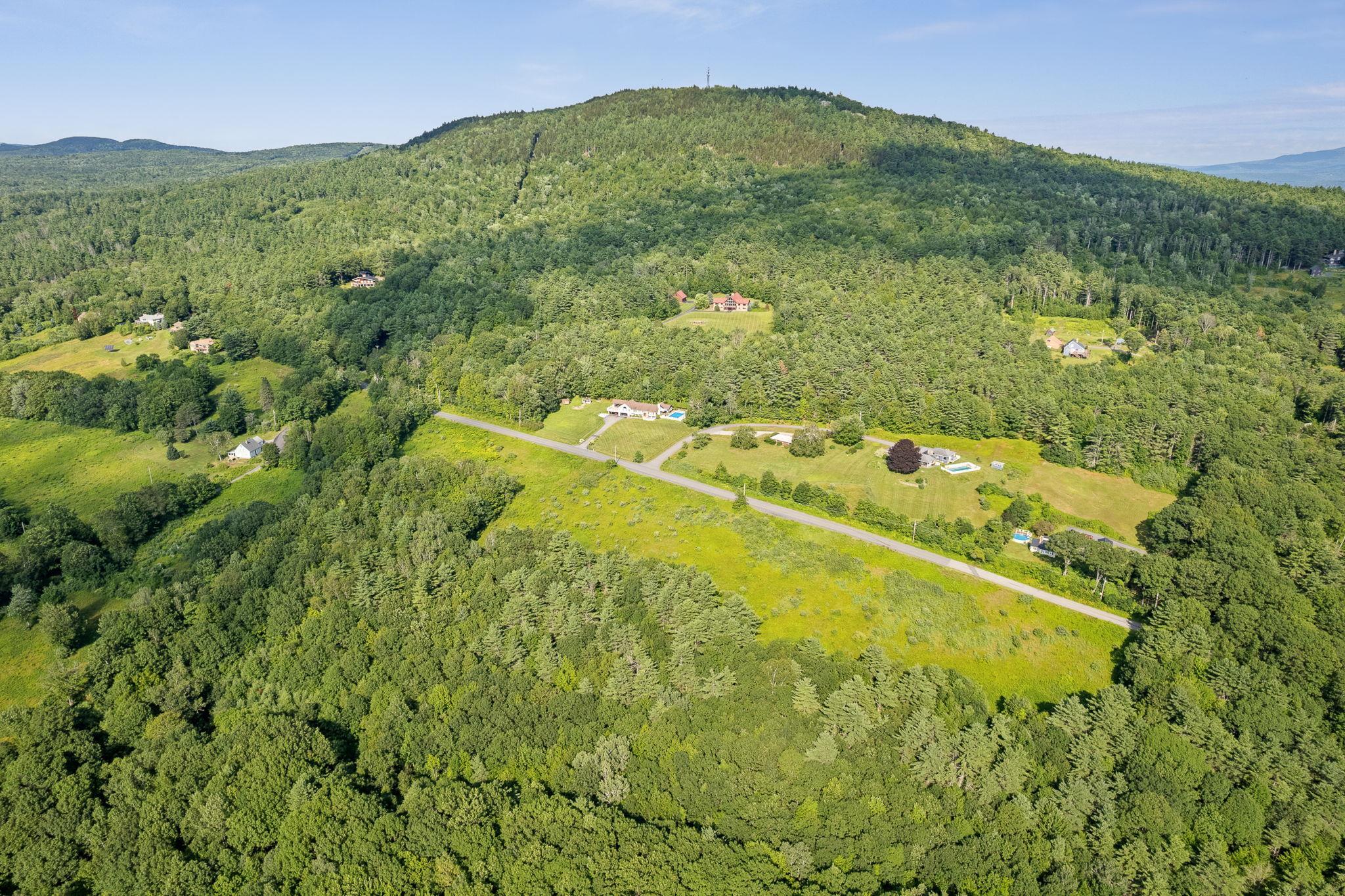 0 Cat Hole Rd, Claremont, NH 03743