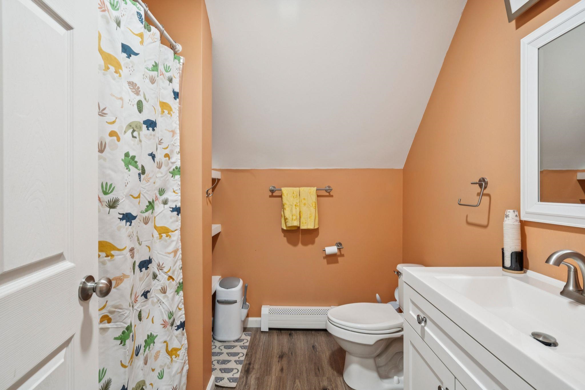 2nd Story Full Bath
