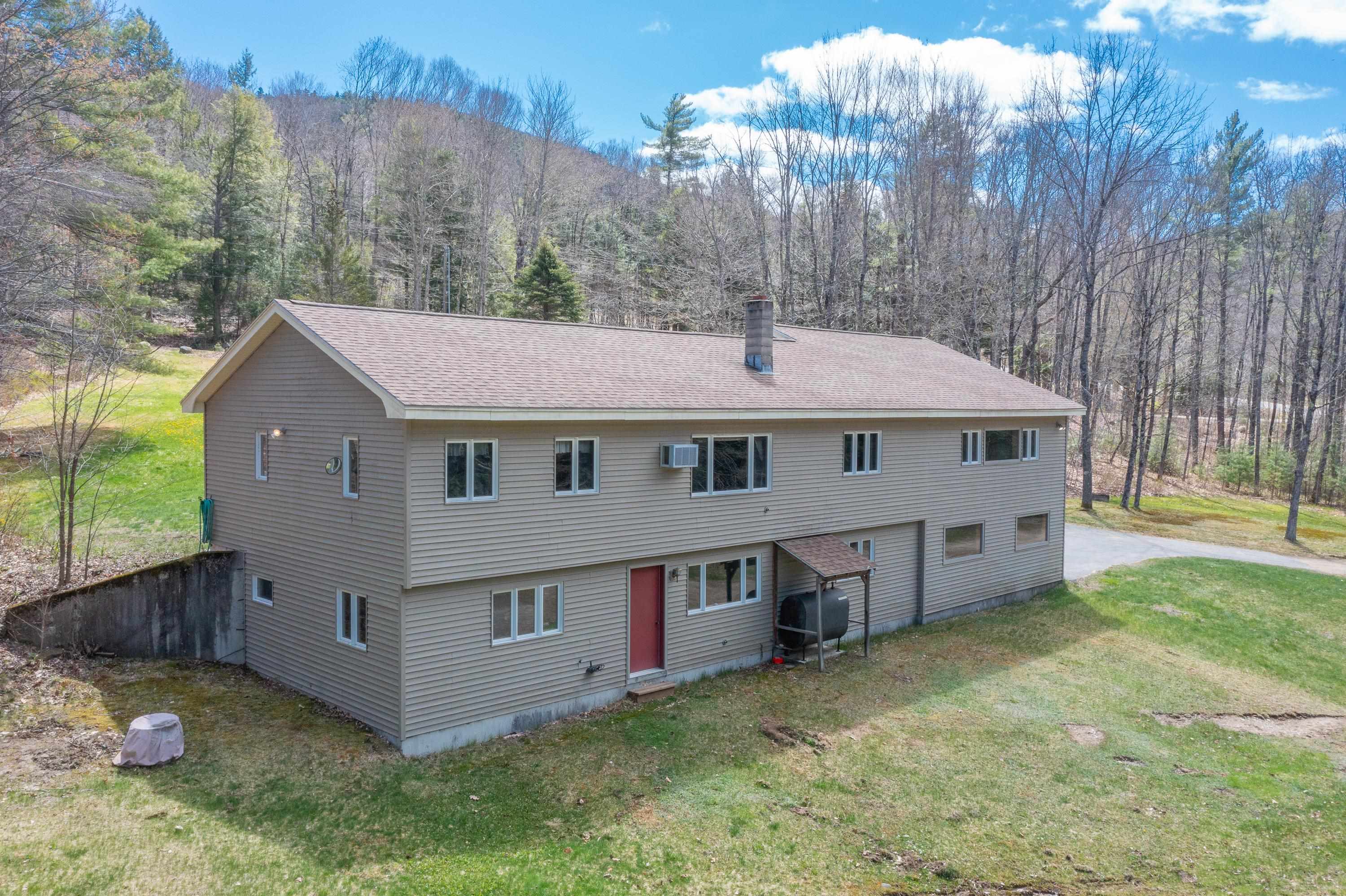 314 Lloyd St, Campton, NH 03223