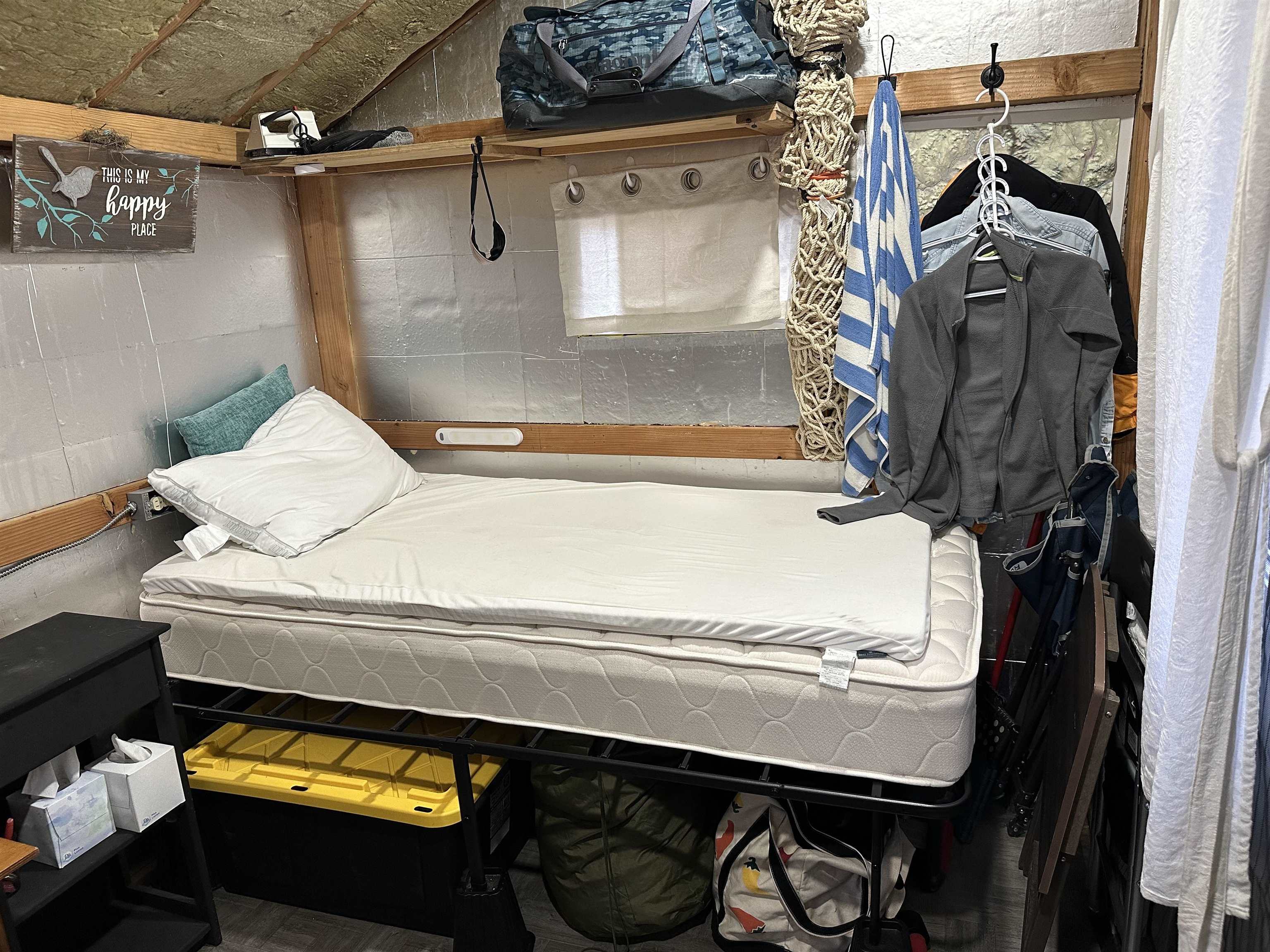 bedi inside tiny house 25168159
