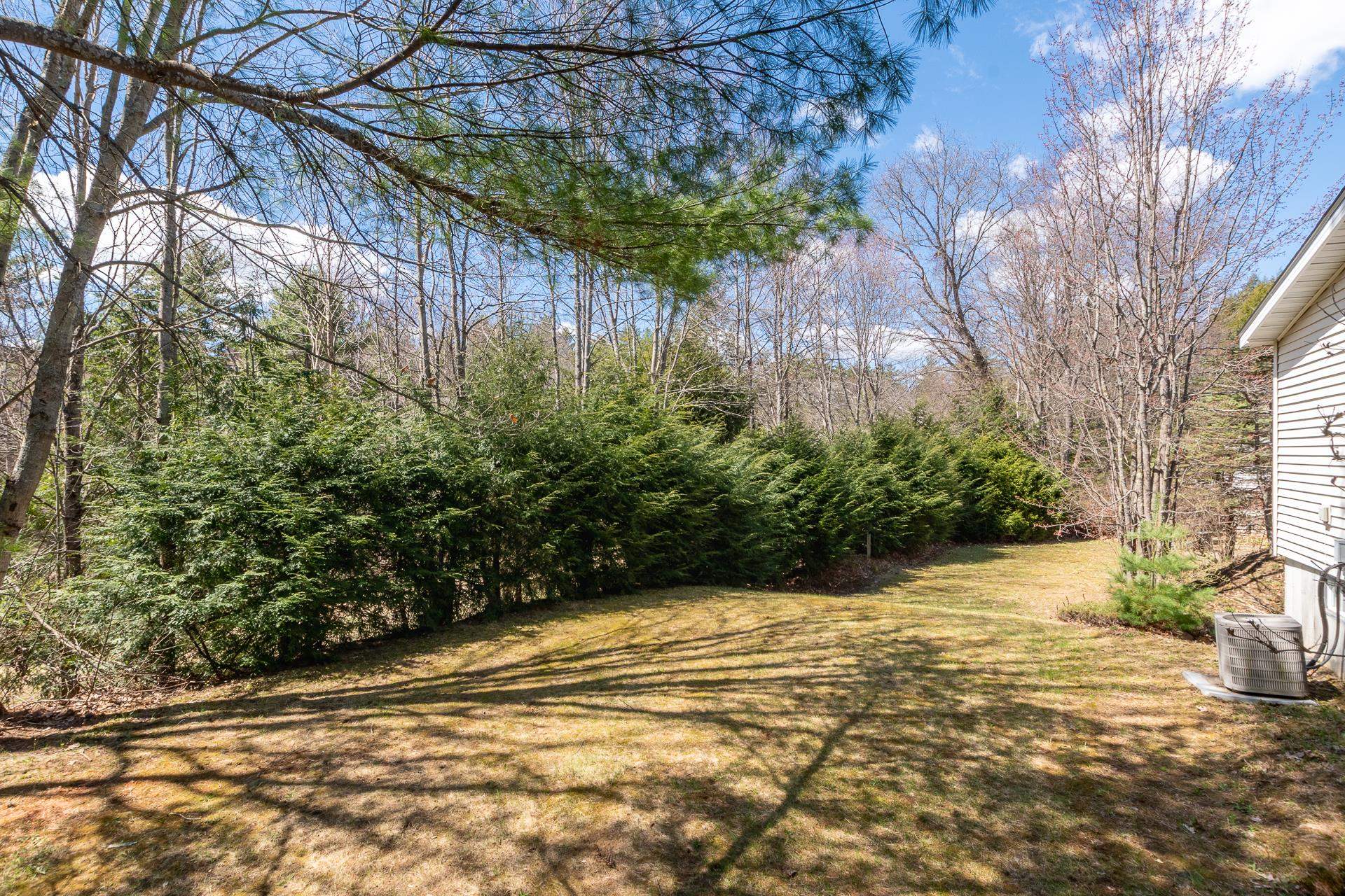 37 Magnolia Ln, Belmont, NH 03220