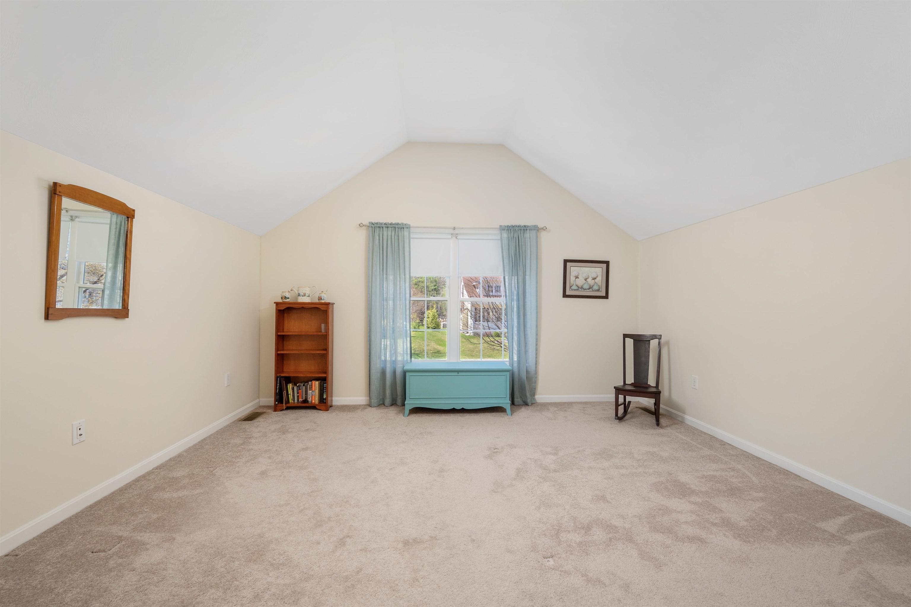 8 Port Way, Laconia, NH 03246