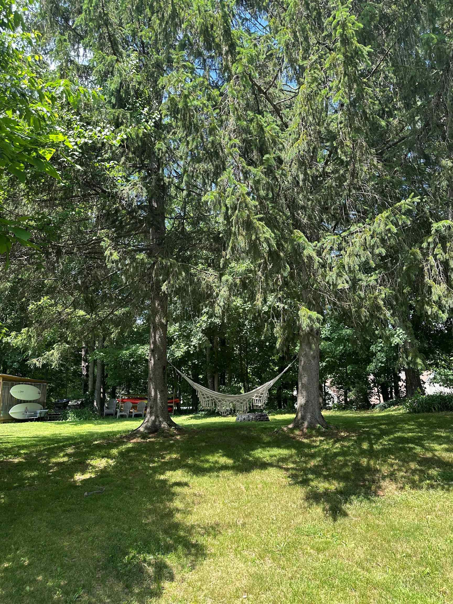 8 Main St, Raymond, NH 03077-2204