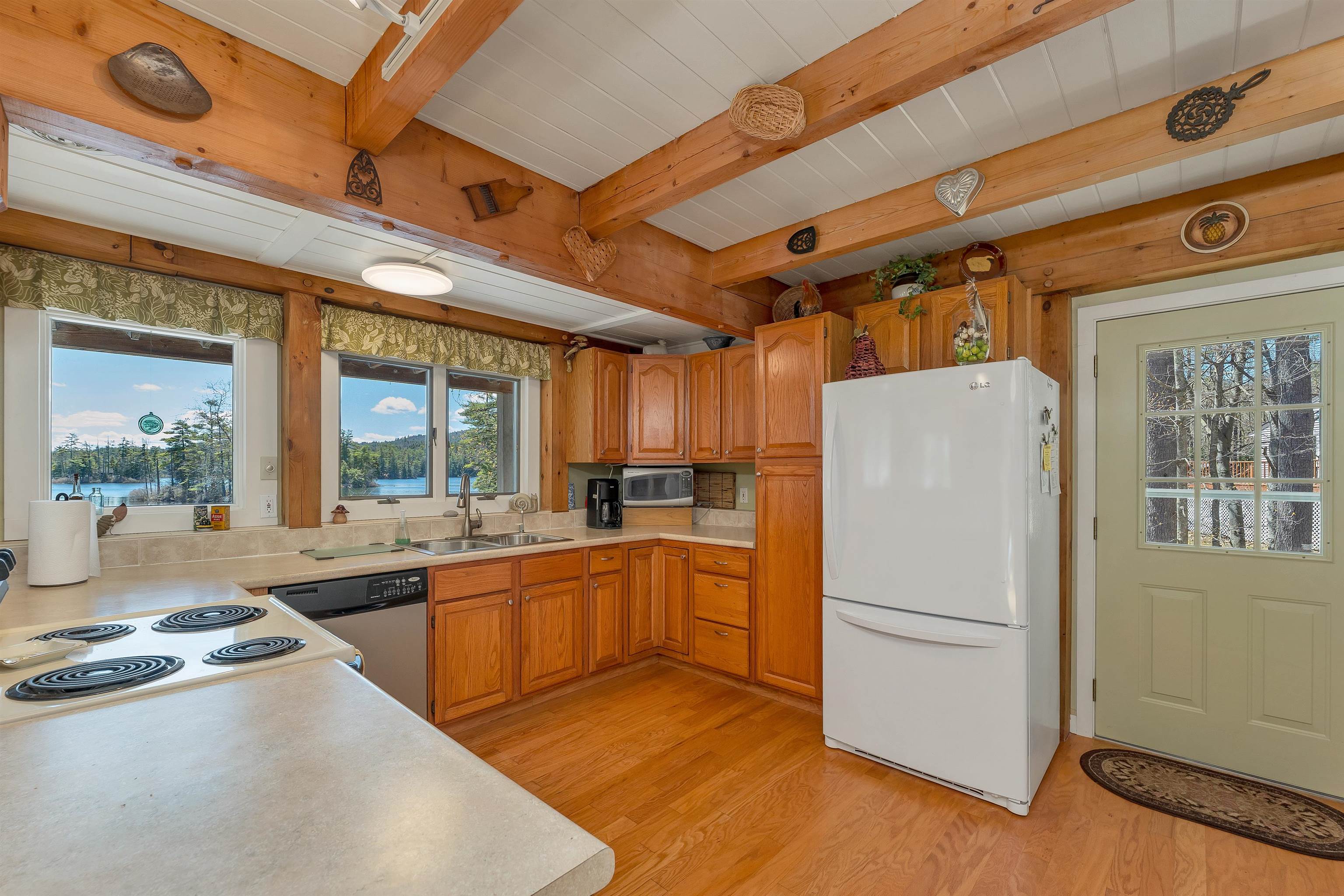 17 Apple Rd, Sanbornton, NH 03269
