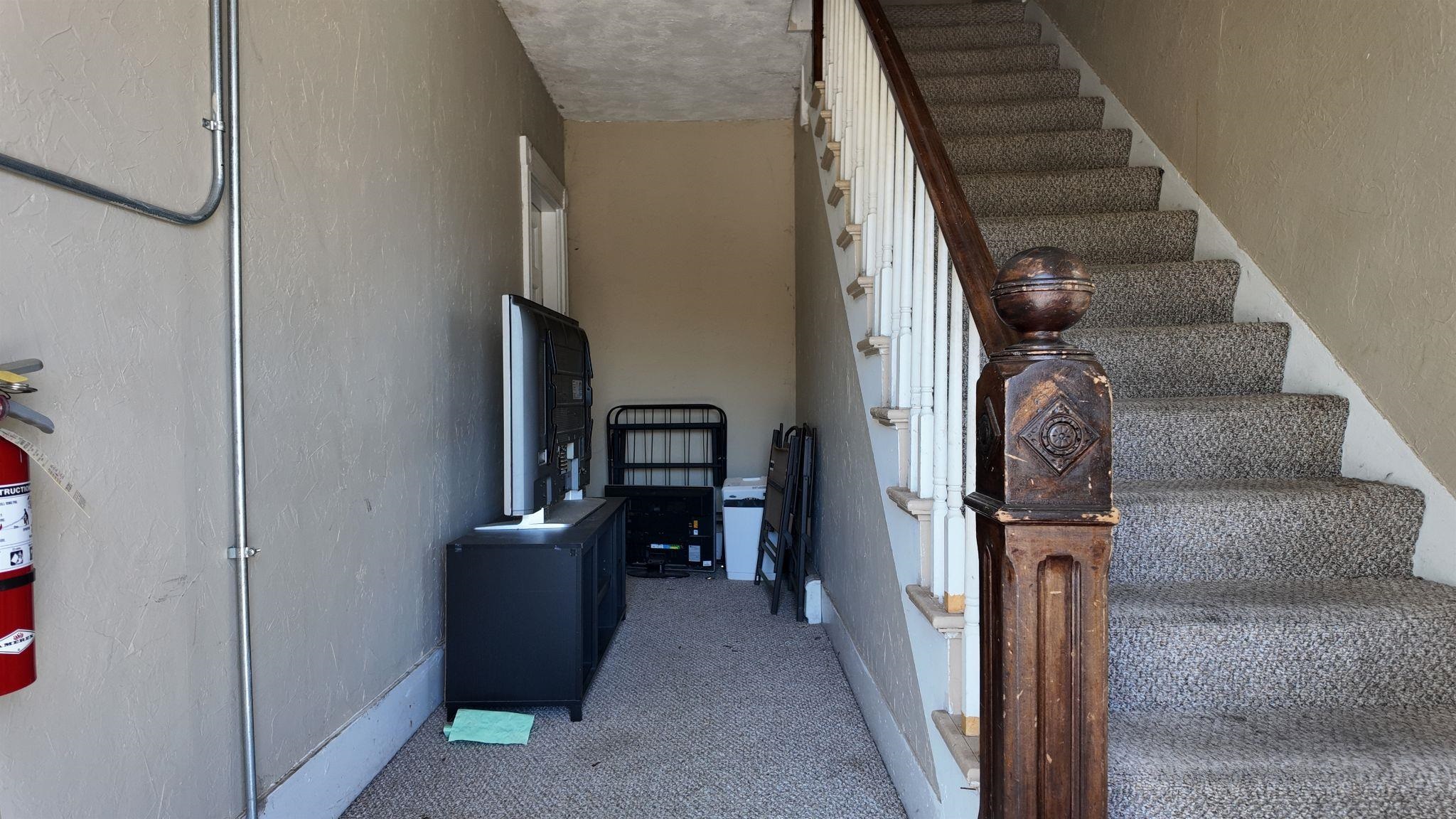 Photo 9 of 29