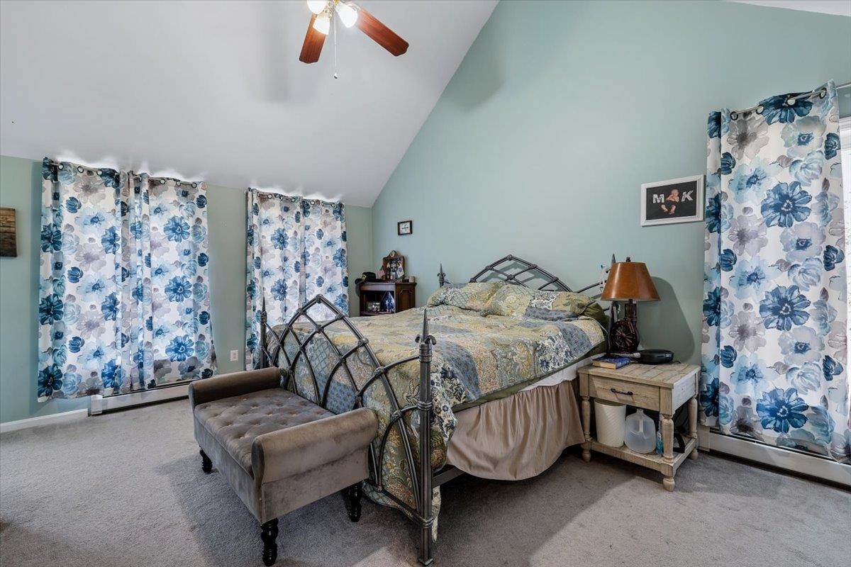 5 Whitetail Ln, Chester, NH 03036