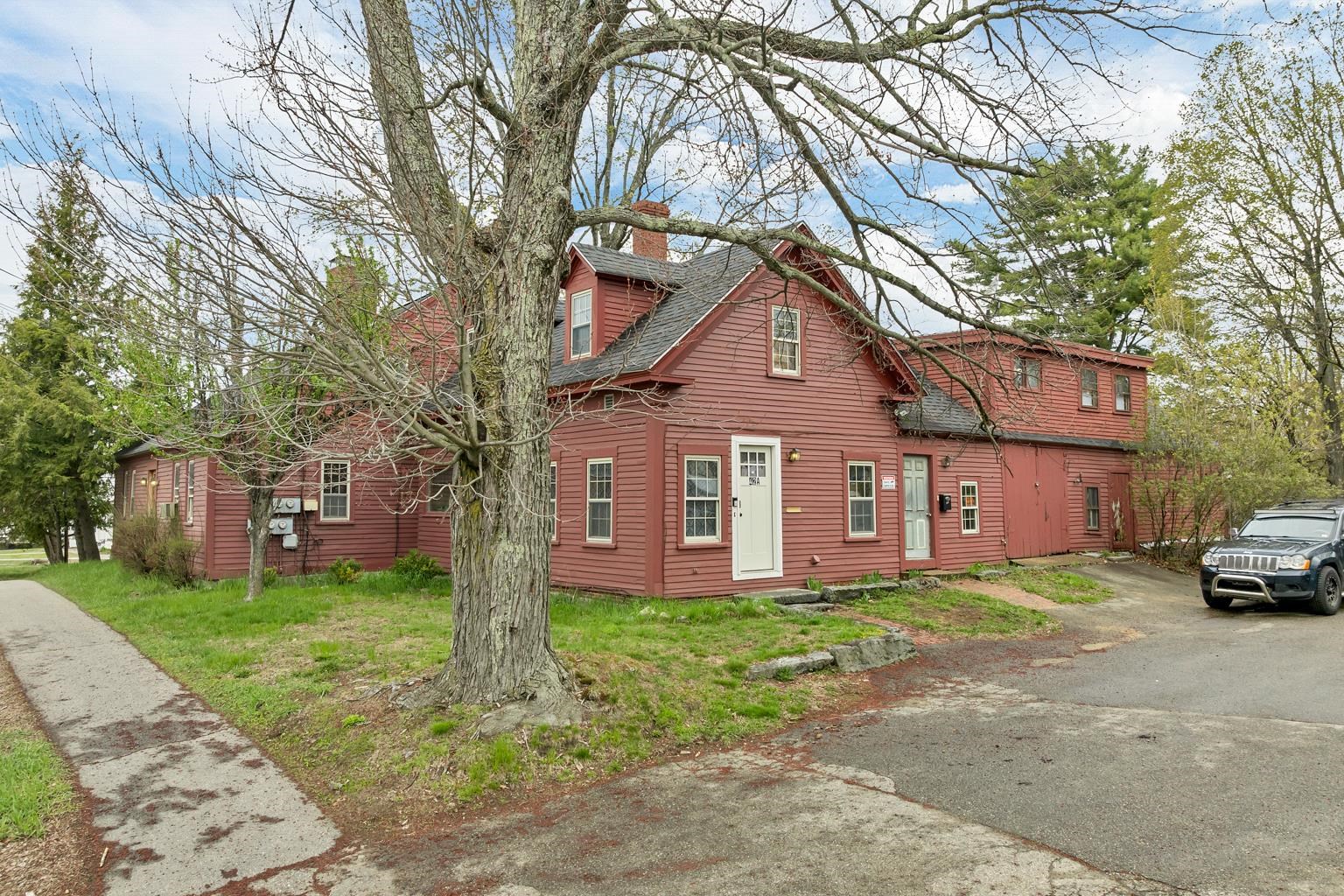 42 Gilford Avenue — photo 1