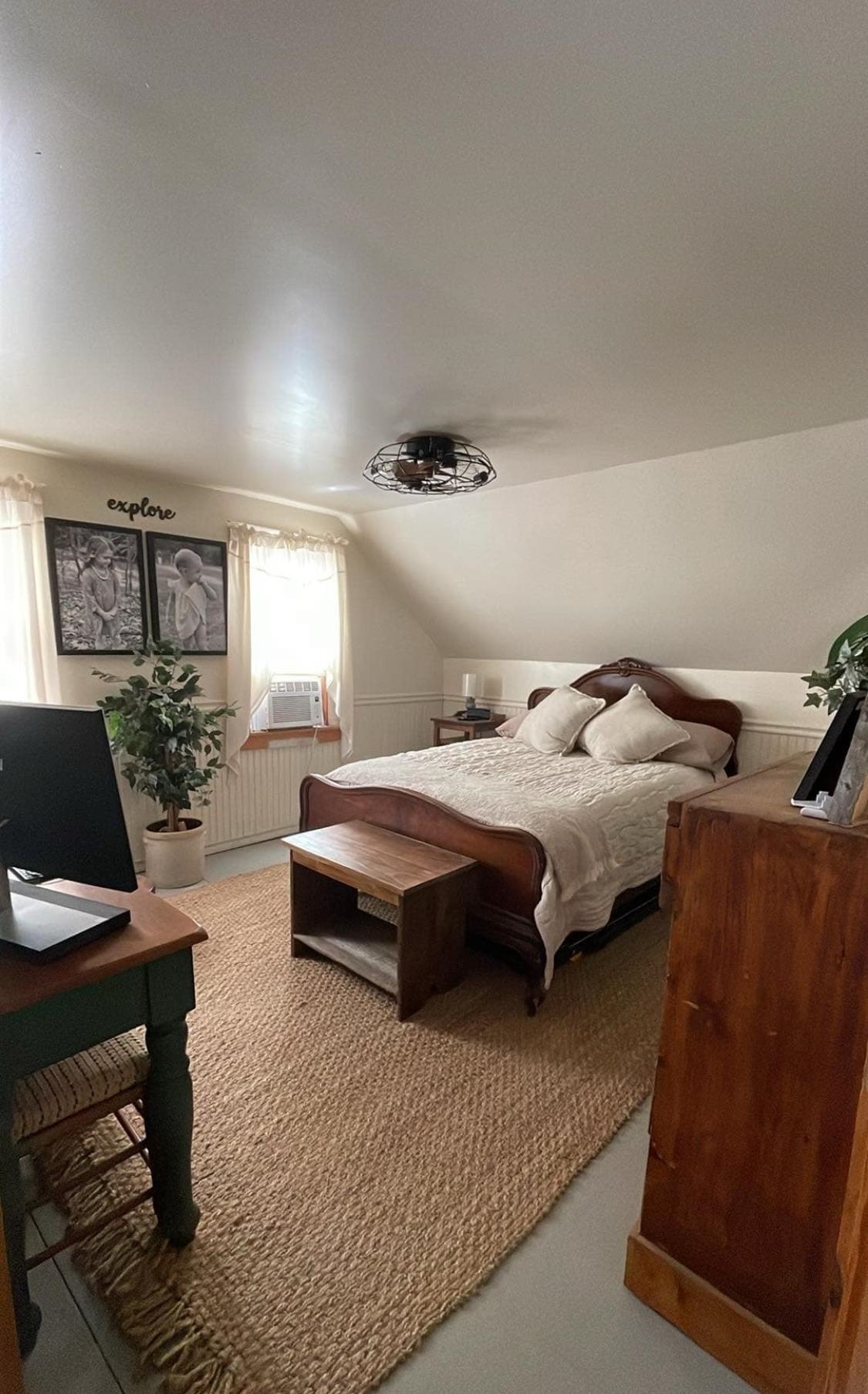 Upstairs Bedroom 25173837