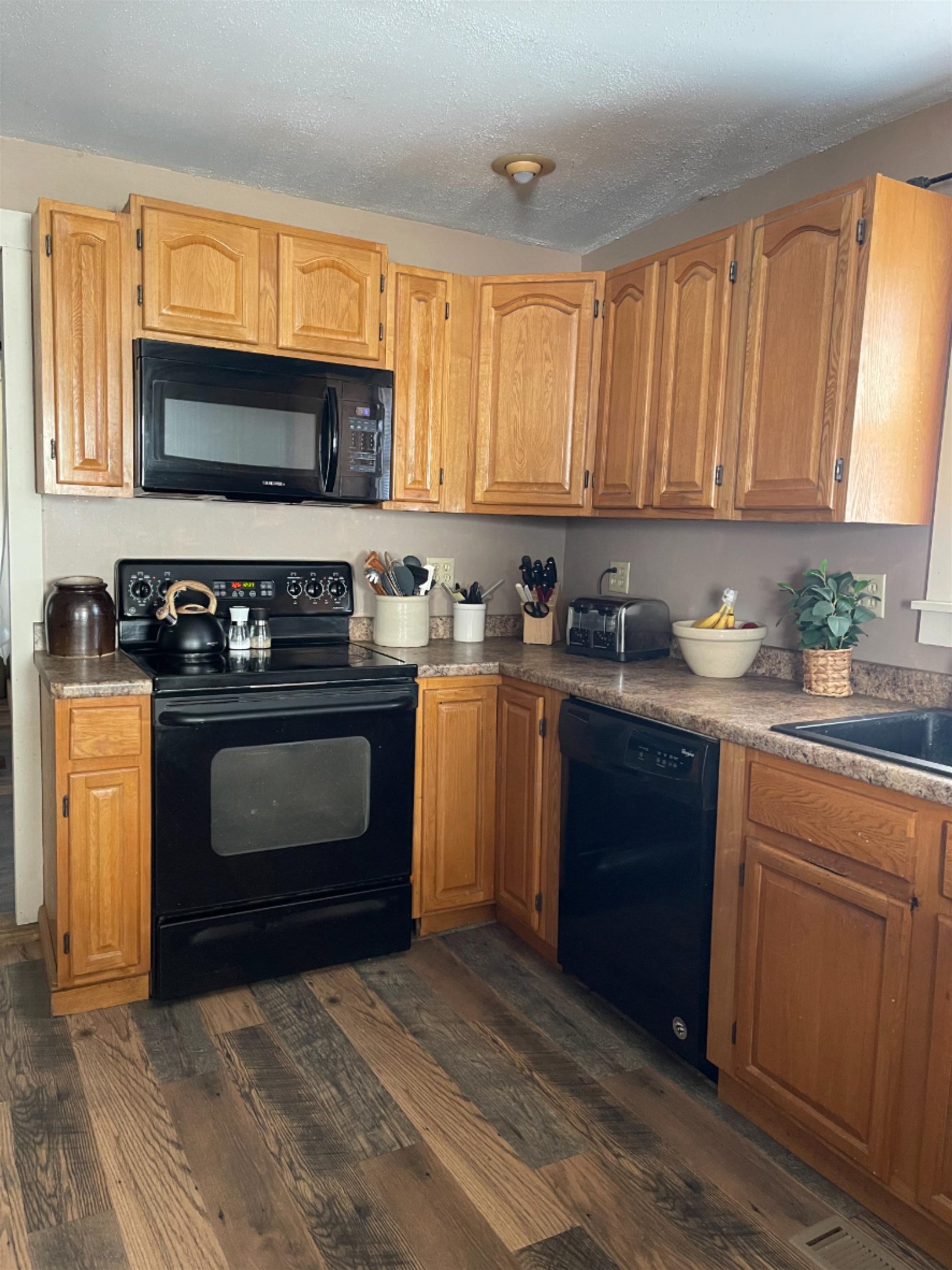 Kitchen 25173828