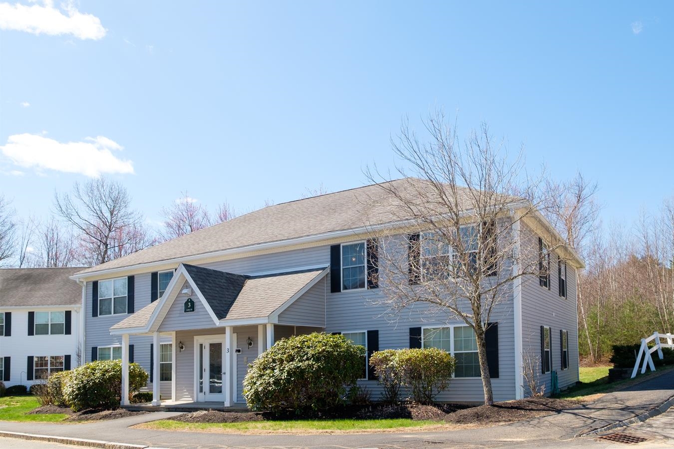 3 Tampa Dr, Rochester, NH 03867