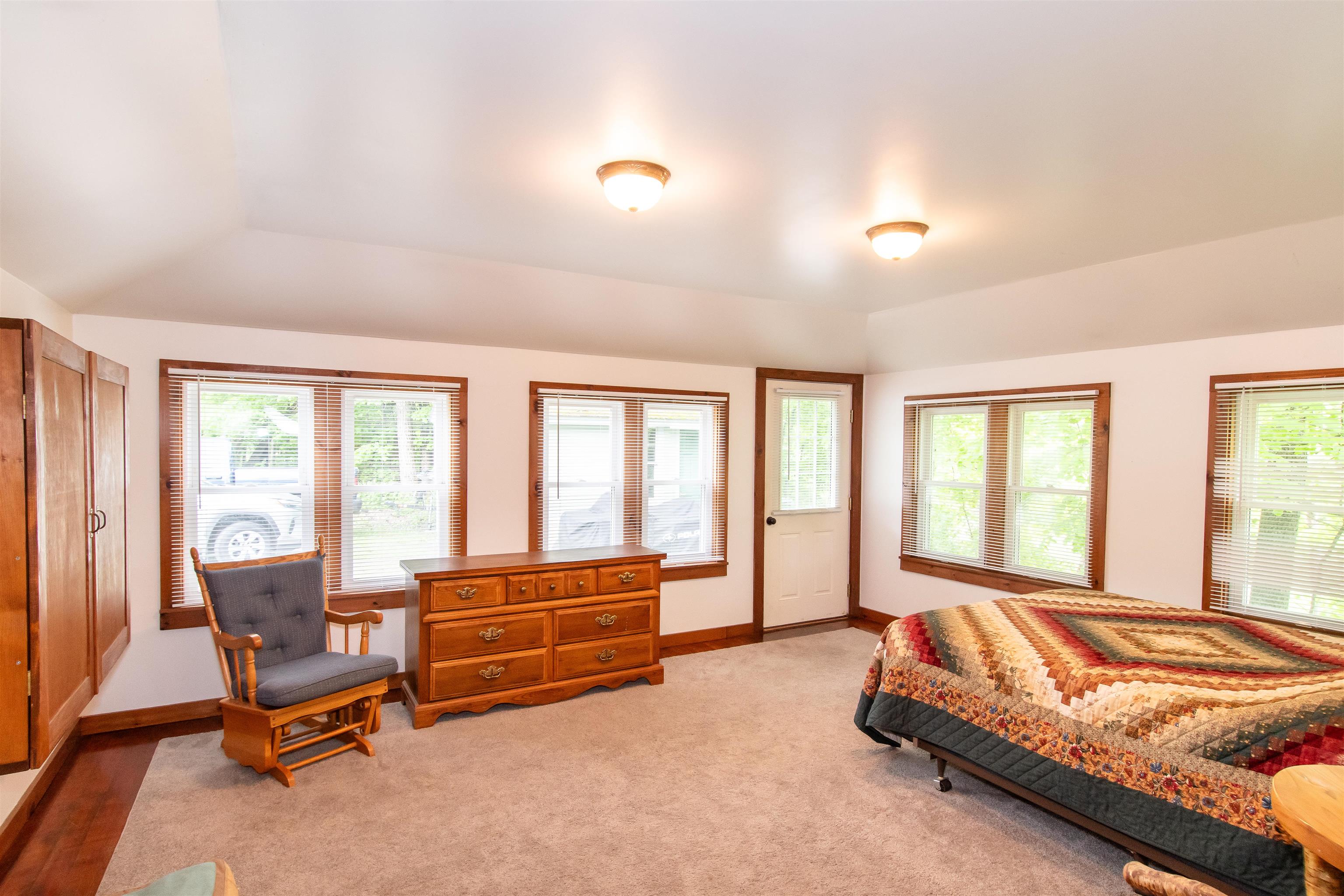 wing bedroom