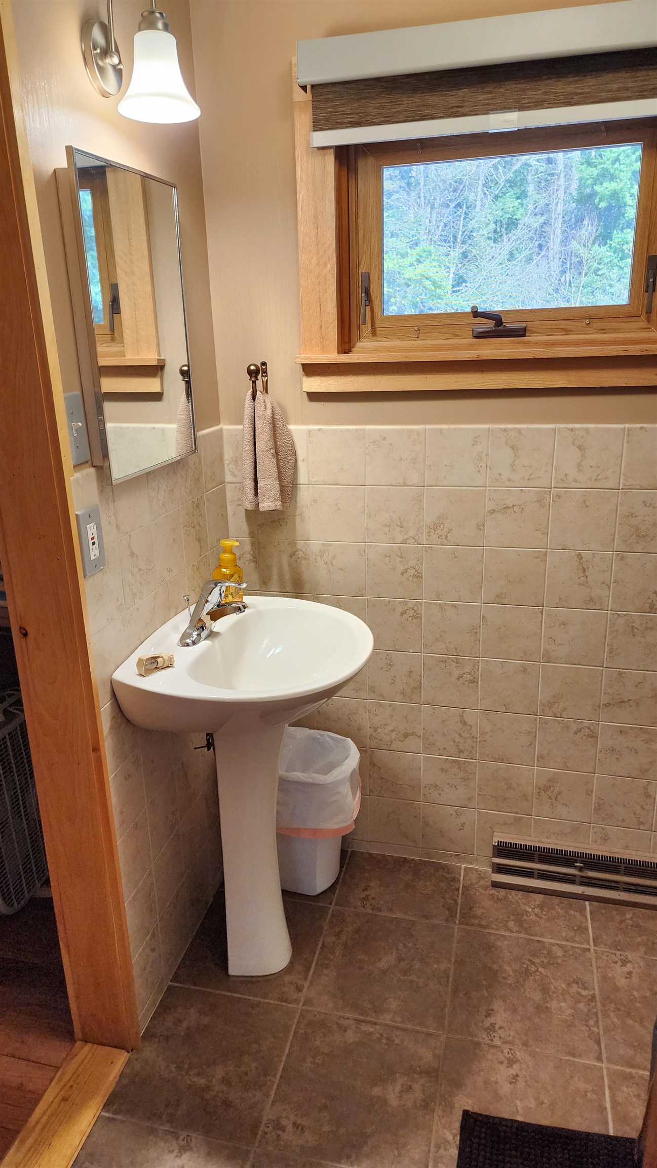 Photo 25 of 60