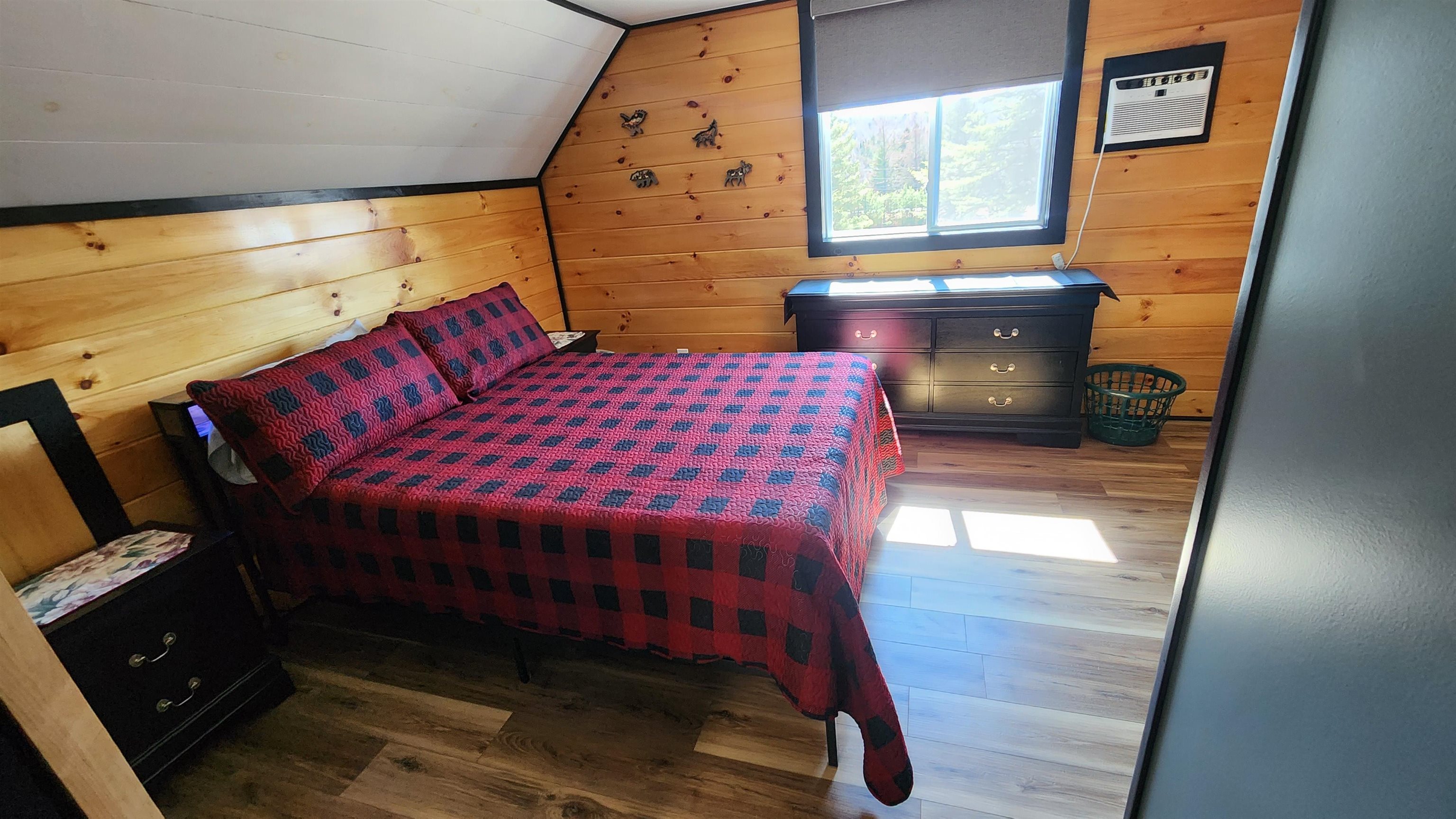 63 Hall Rd, Errol, NH 03579