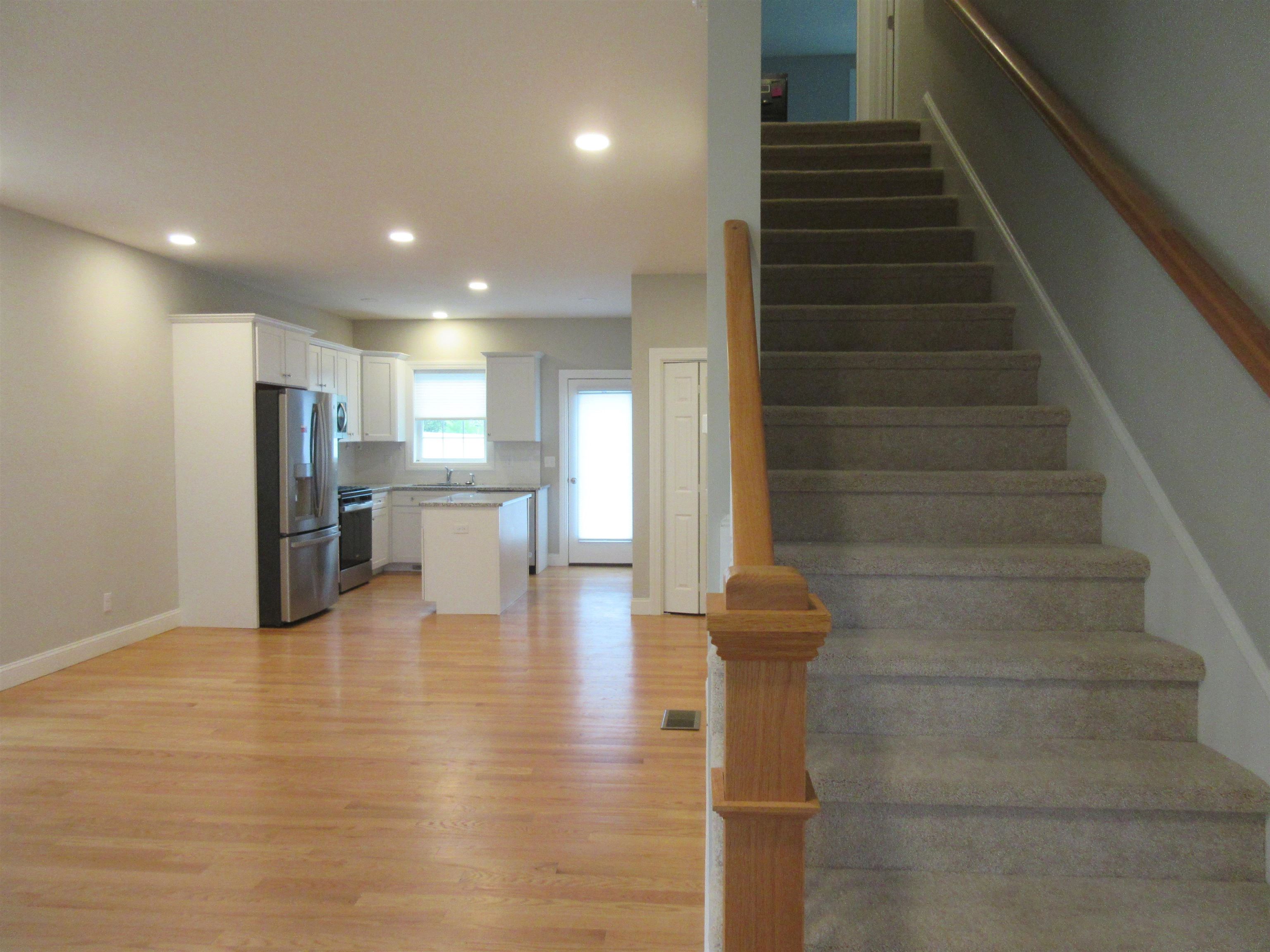 14A Angel Point Cir, Goffstown, NH 03045