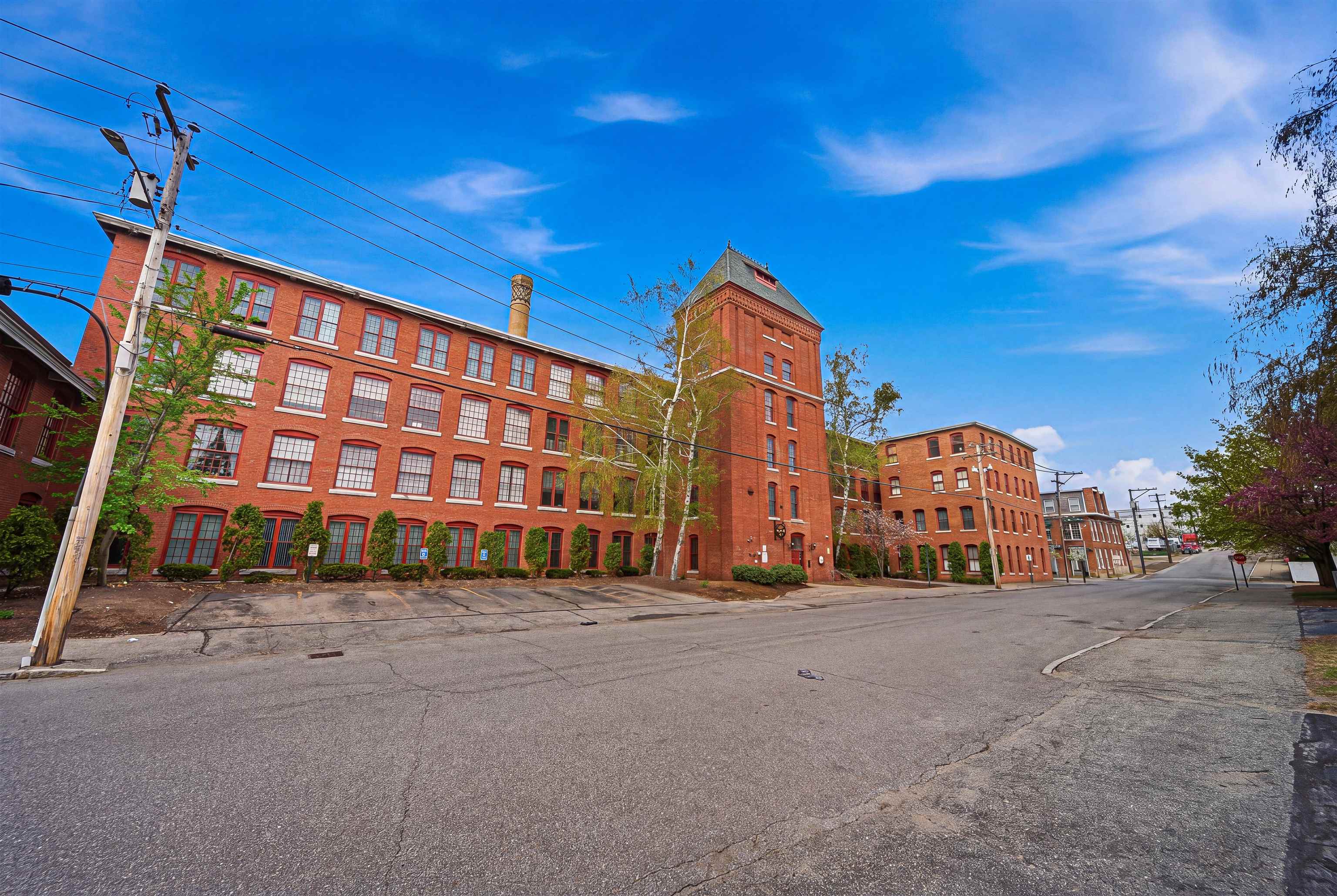 470 Silver St, Manchester, NH 03103