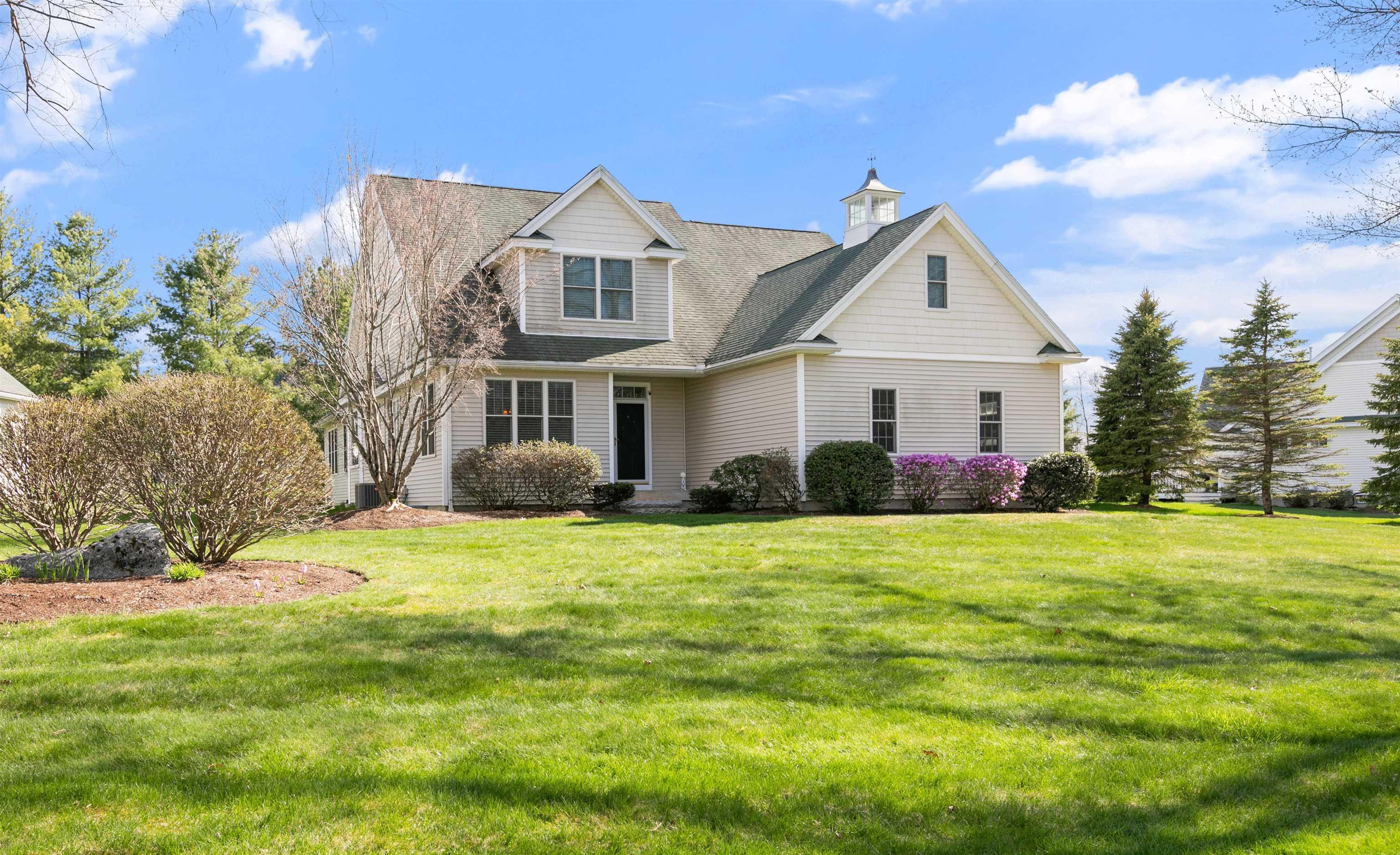 8 Crockett's Way, Stratham, NH 03885