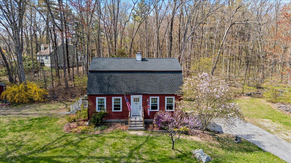 6 Pingree Hill Rd, Derry, NH 03038