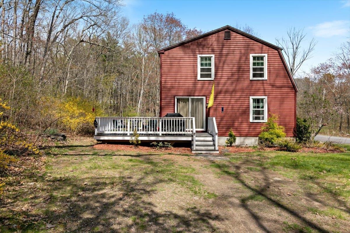 6 Pingree Hill Rd, Derry, NH 03038