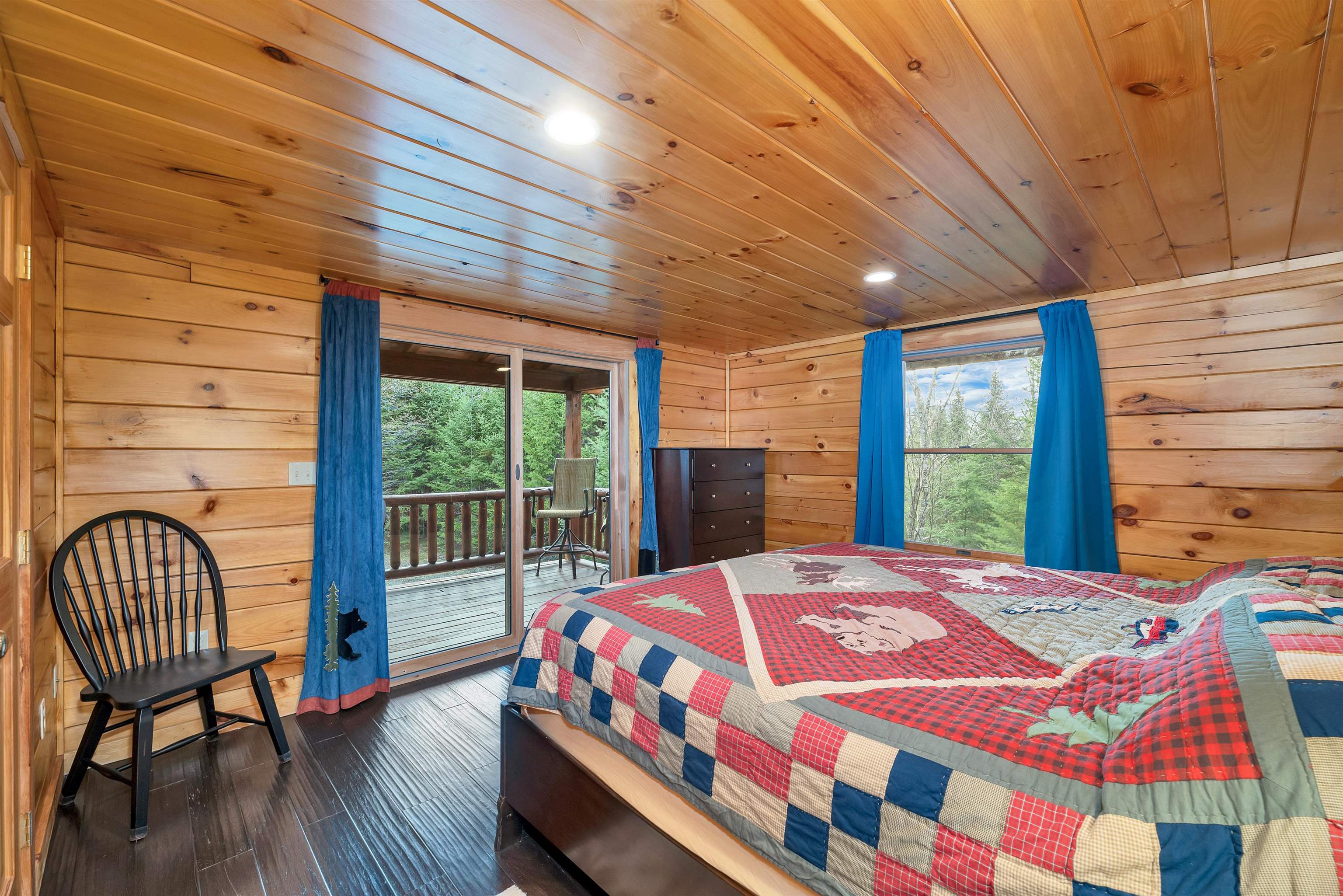 72 Black Bear Rd, Carroll, NH 03595