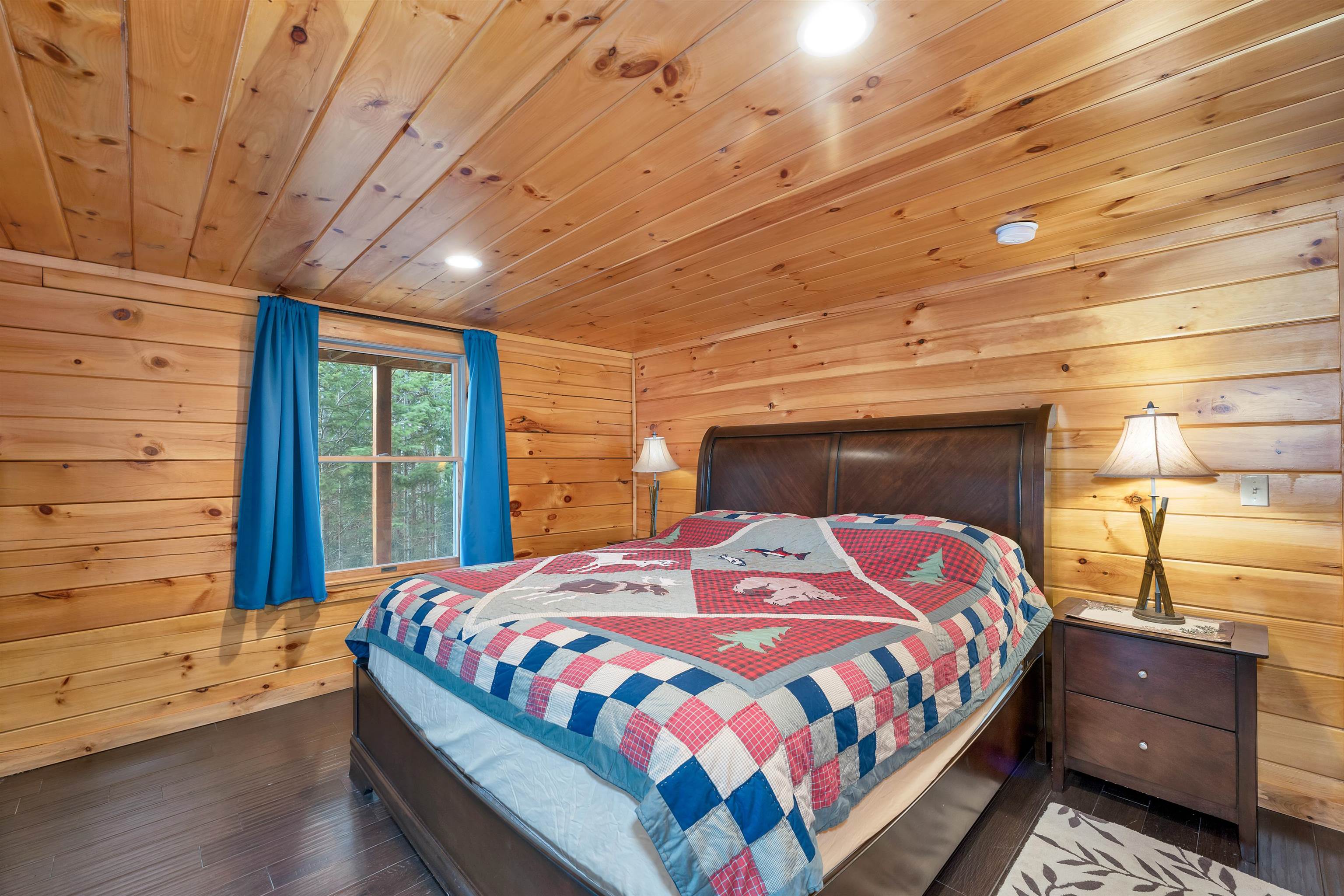 72 Black Bear Rd, Carroll, NH 03595