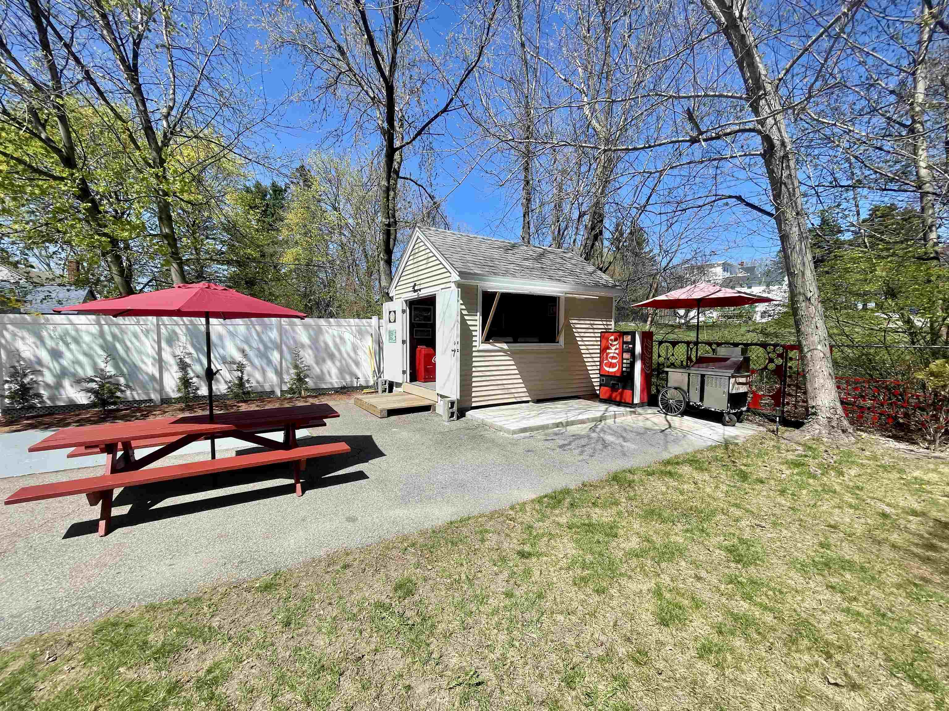 145 Anthony St, Manchester, NH 03103
