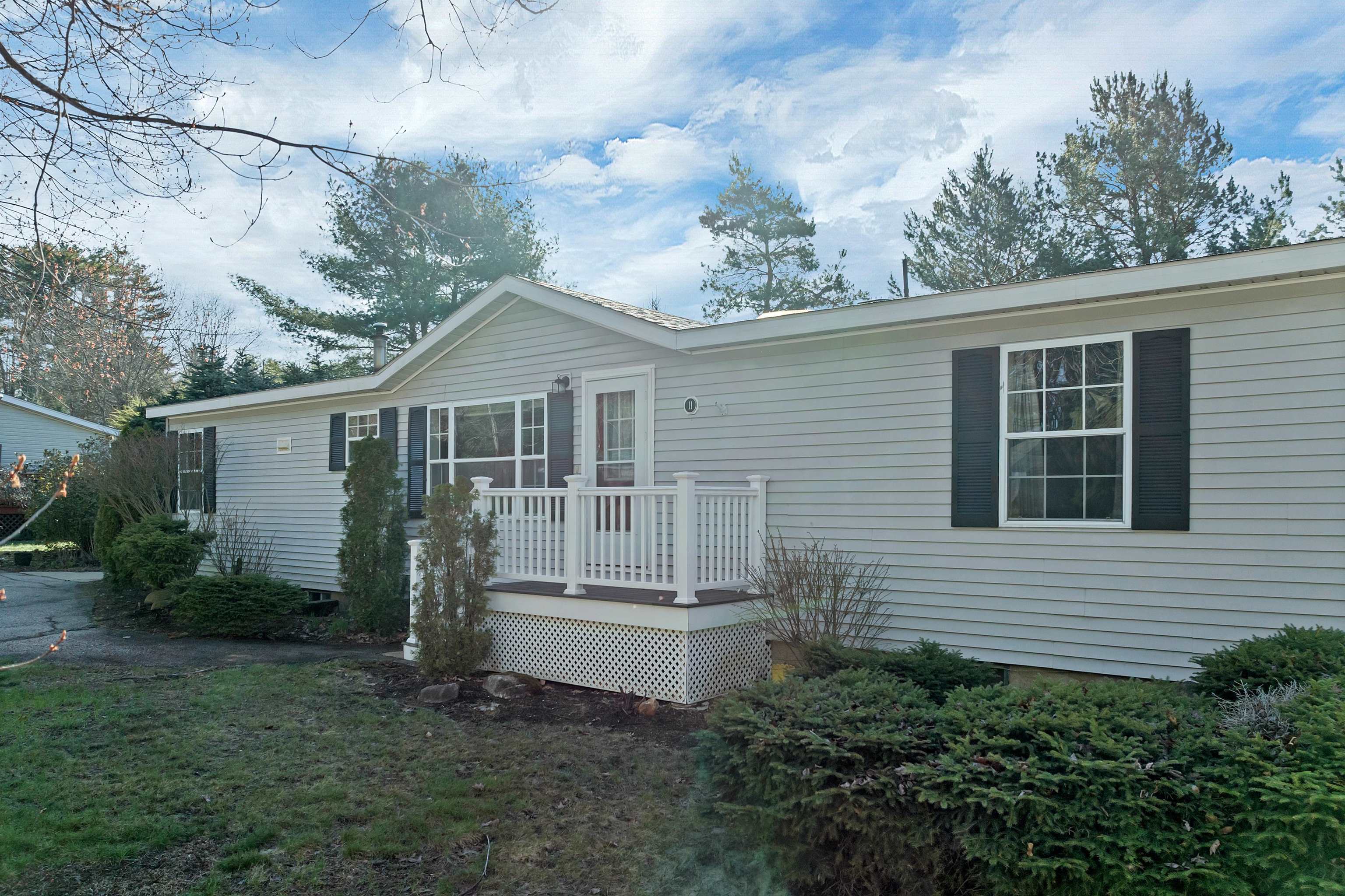 11 Lilac Ln #11, Belmont, NH 03220