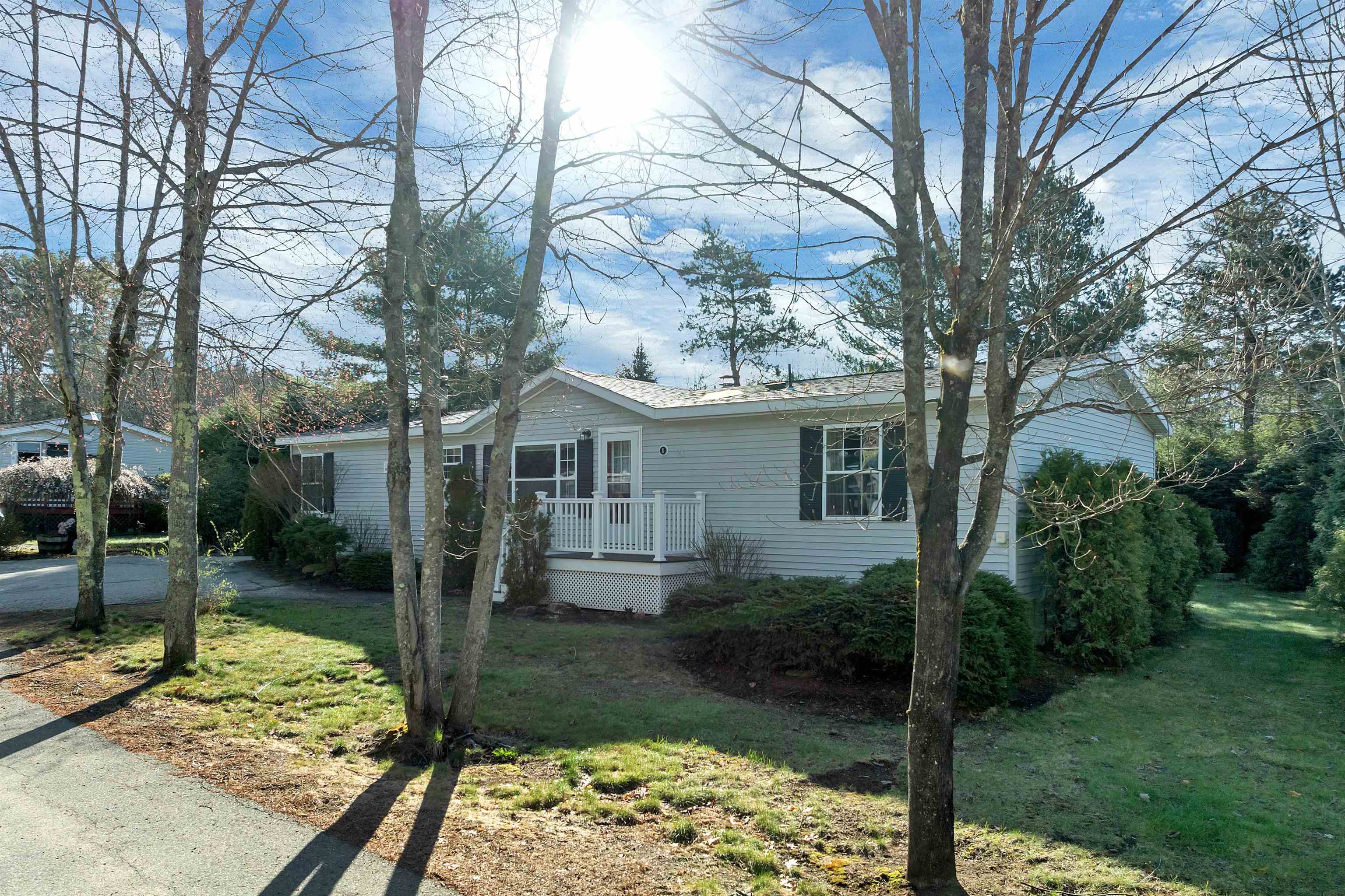 11 Lilac Ln, Belmont, NH 03220