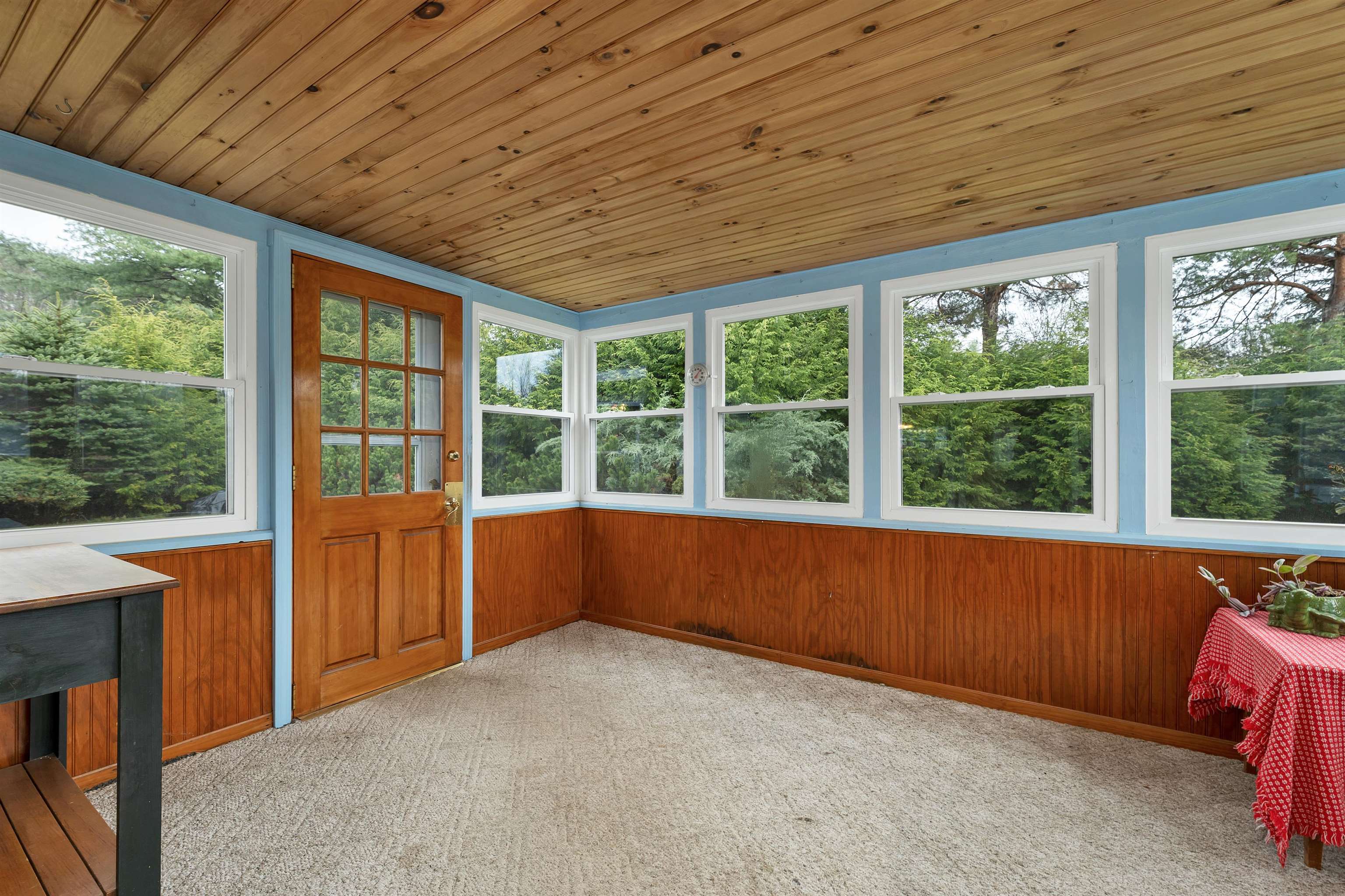 11 Lilac Ln, Belmont, NH 03220