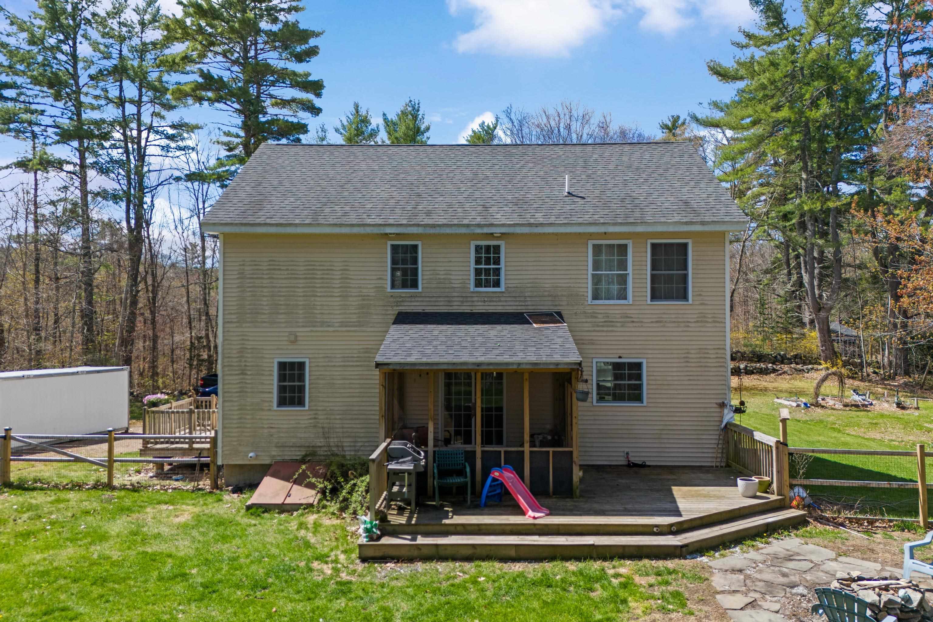 28 Dougherty Ln, New Boston, NH 03070