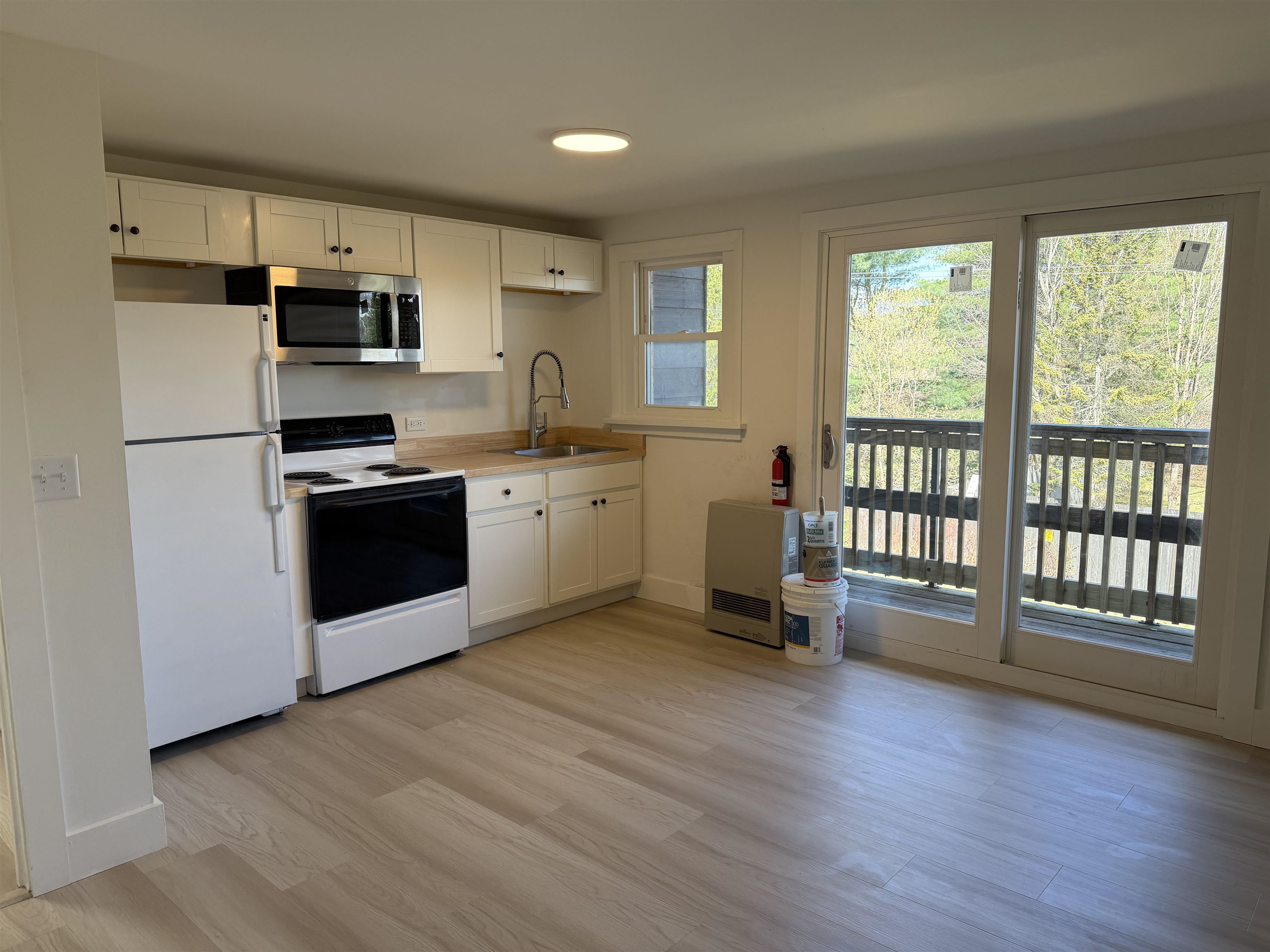 473 Maple Street Unit: 5
