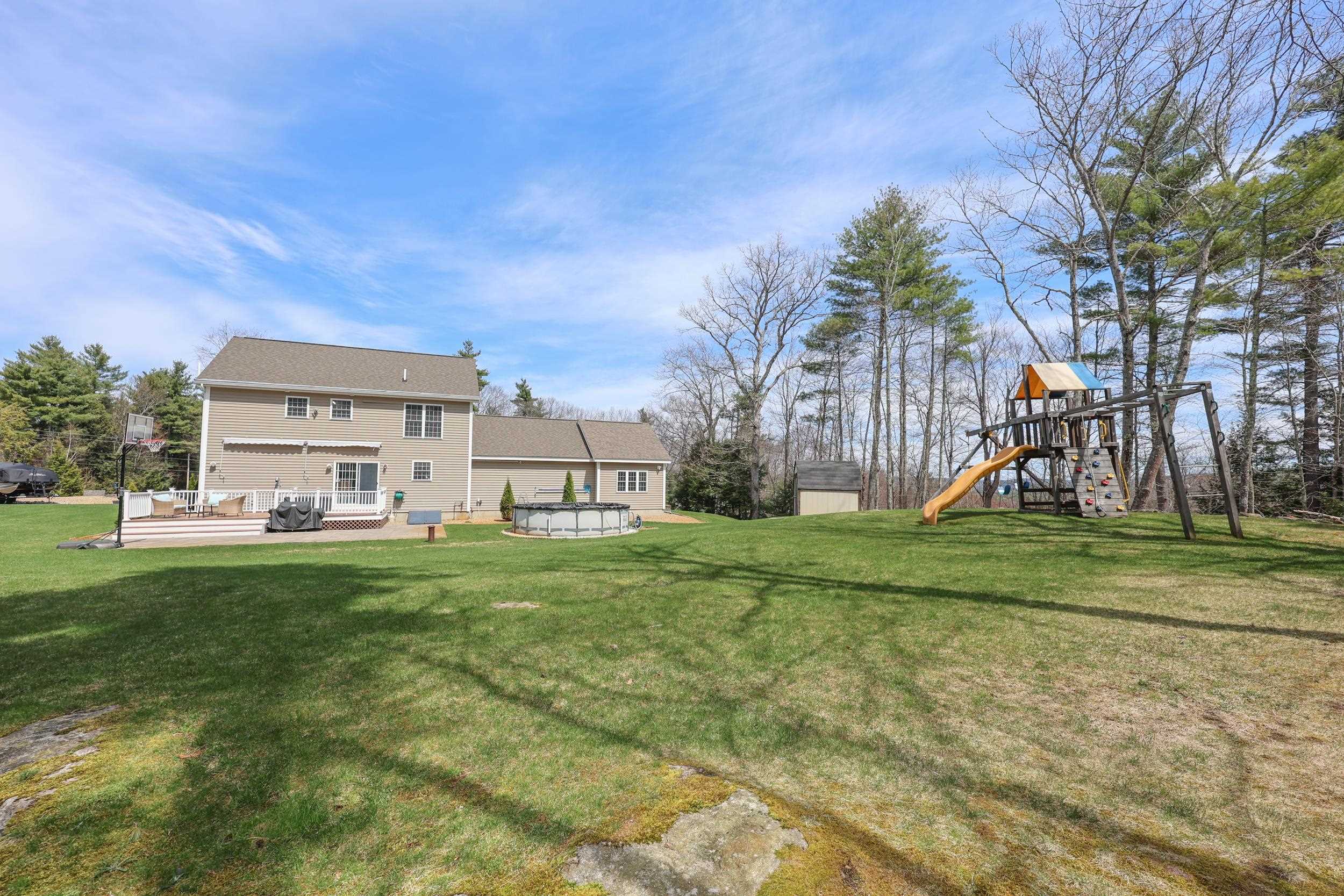 79 Copperline Dr, Epsom, NH 03234