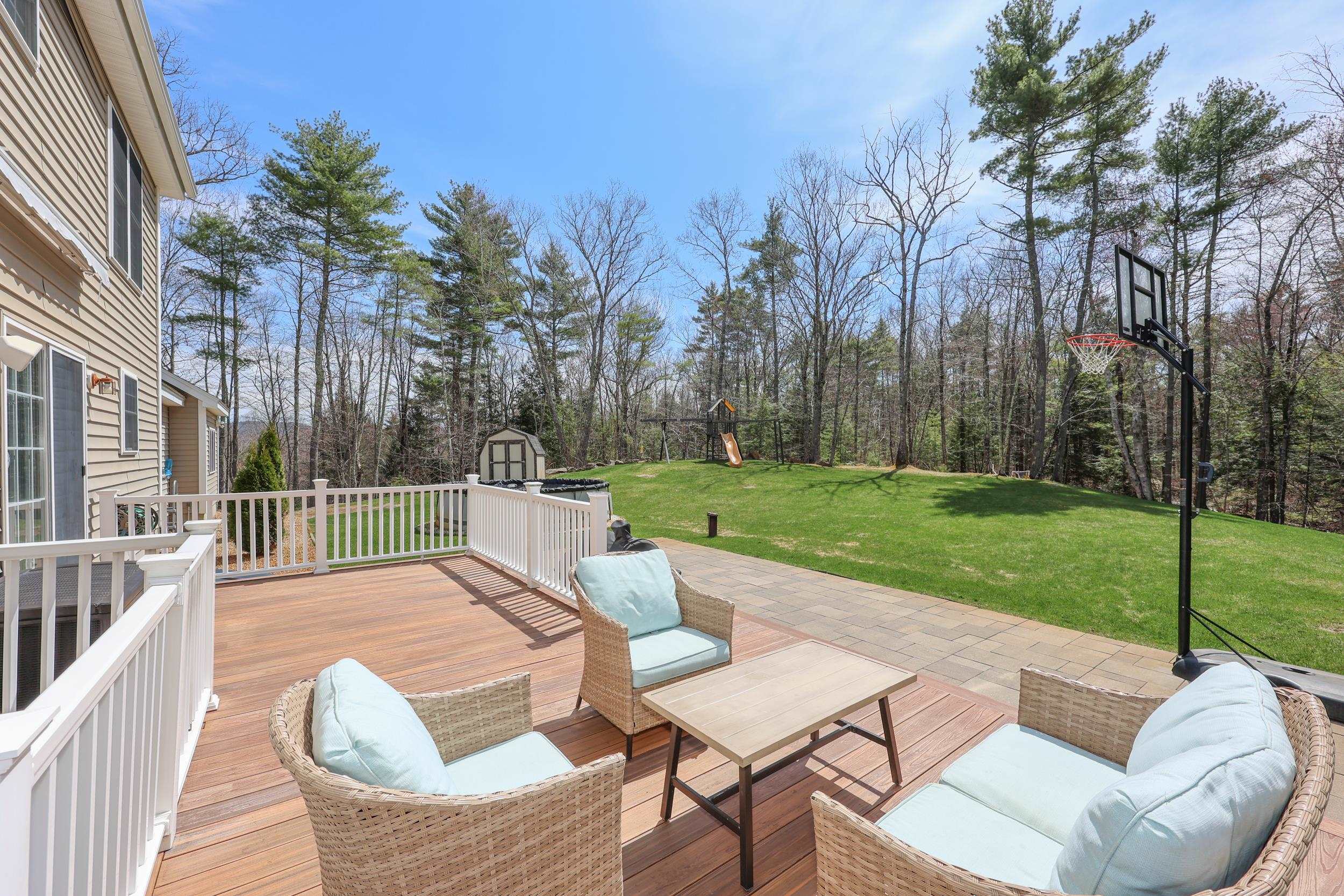 79 Copperline Dr, Epsom, NH 03234